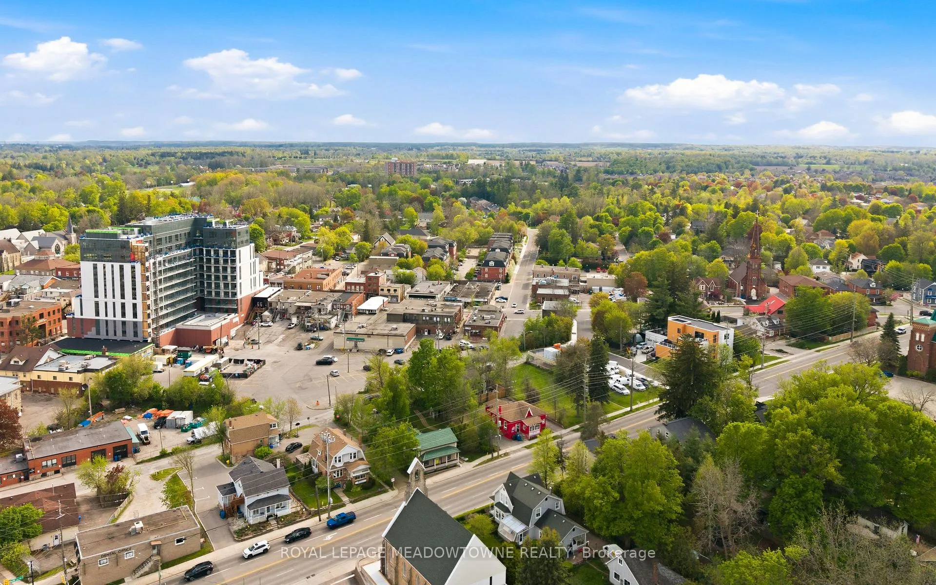 Photo 50 of 10 Back Street, Halton Hills, Georgetown — HOMEH