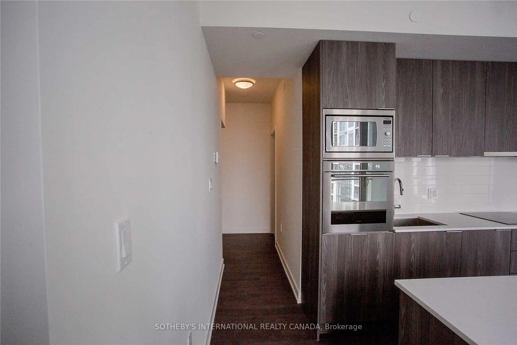 Photo 8 of Unit 1608E, 576 Front Street W, Toronto, Waterfront Communities — HOMEH