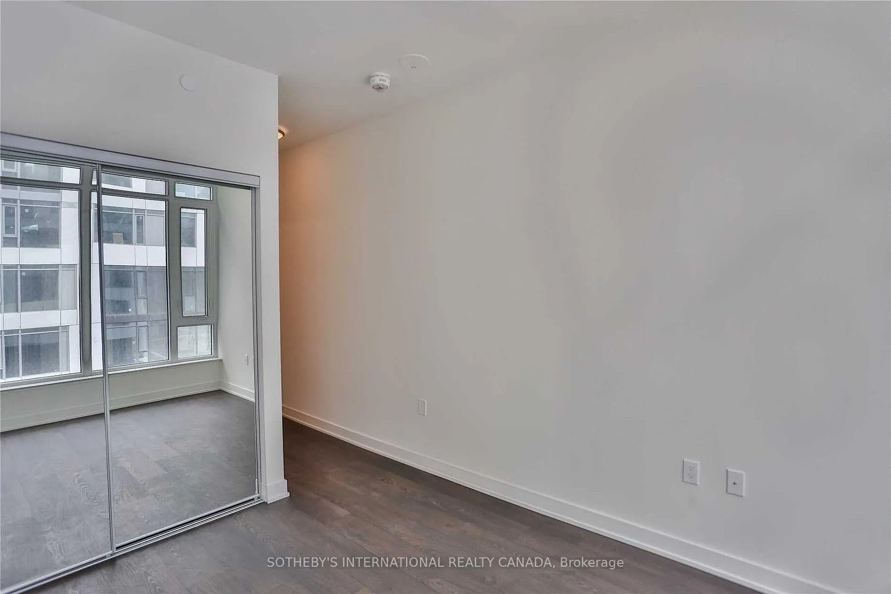 Photo 11 of Unit 1608E, 576 Front Street W, Toronto, Waterfront Communities — HOMEH