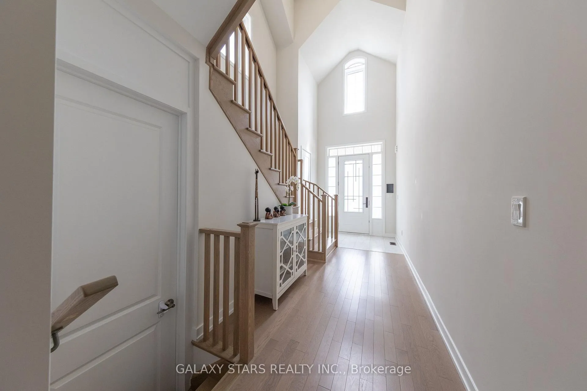 Photo 5 of Unit 31, 400 Finch Avenue, Pickering, Rouge Park — HOMEH
