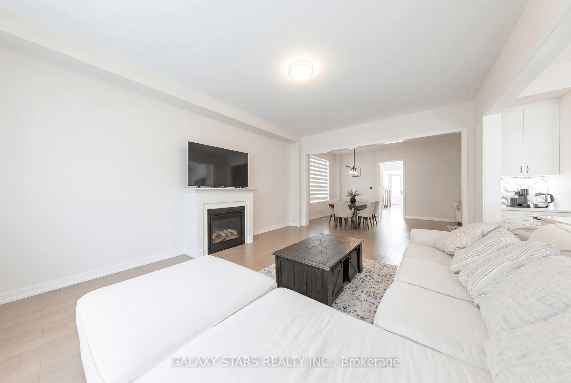 Photo 9 of Unit 31, 400 Finch Avenue, Pickering, Rouge Park — HOMEH