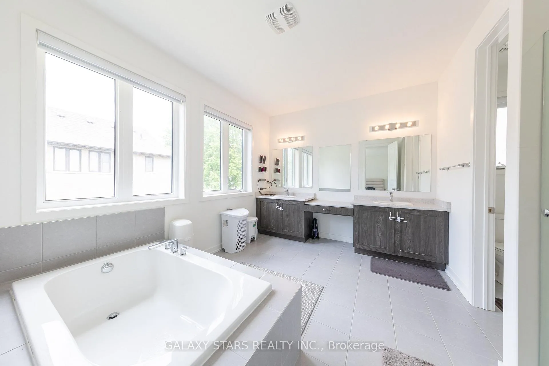 Photo 25 of Unit 31, 400 Finch Avenue, Pickering, Rouge Park — HOMEH