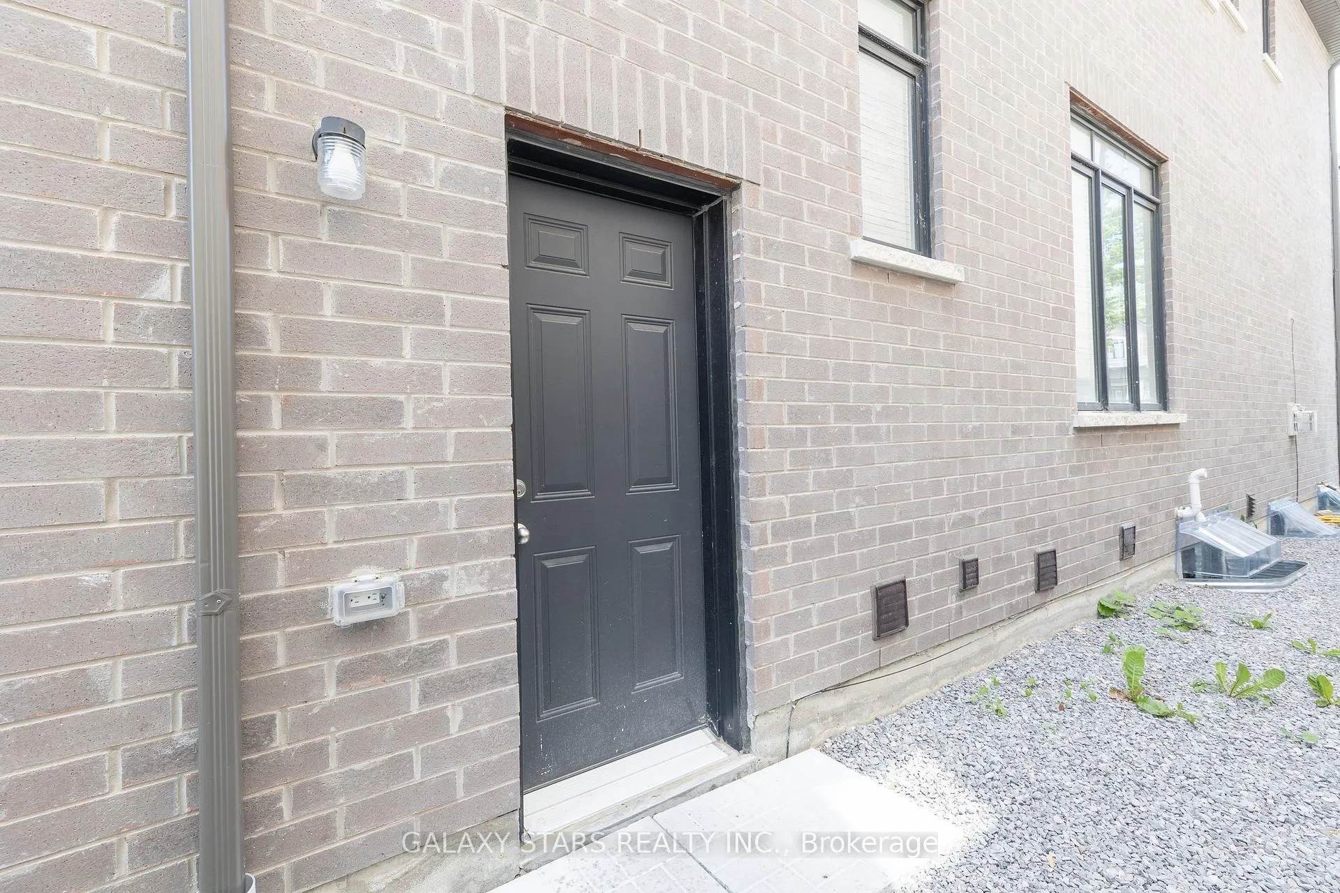 Photo 37 of Unit 31, 400 Finch Avenue, Pickering, Rouge Park — HOMEH