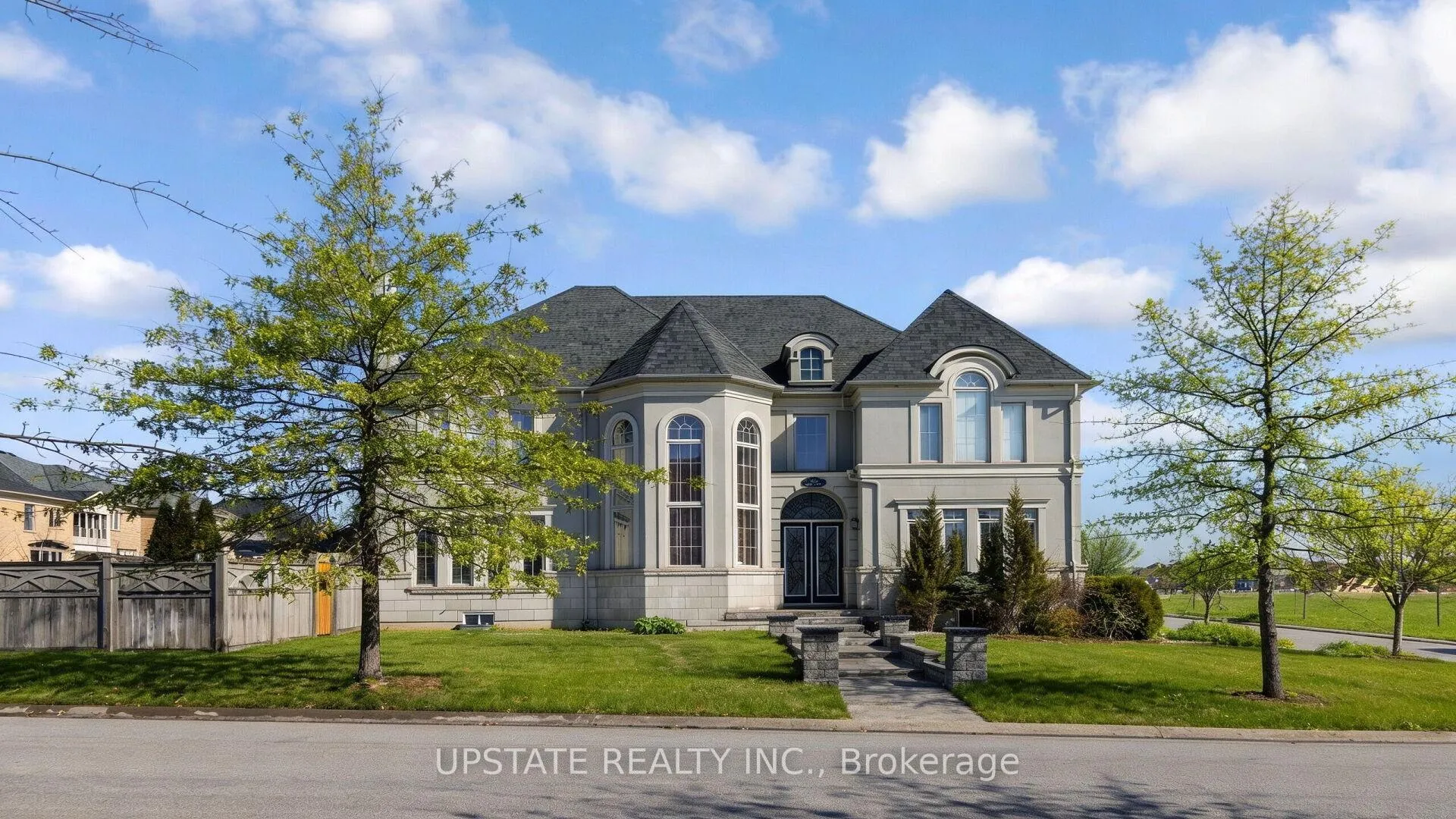Photo 1 of 23 Dalmeny Drive, Brampton, Credit Valley — HOMEH