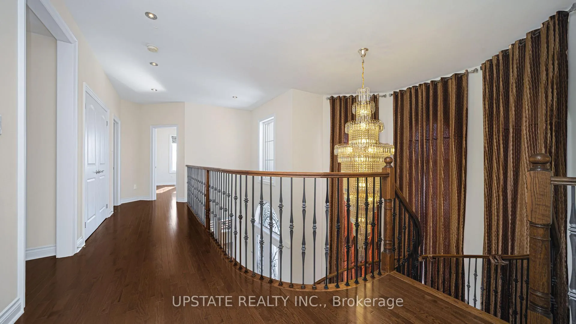Photo 21 of 23 Dalmeny Drive, Brampton, Credit Valley — HOMEH