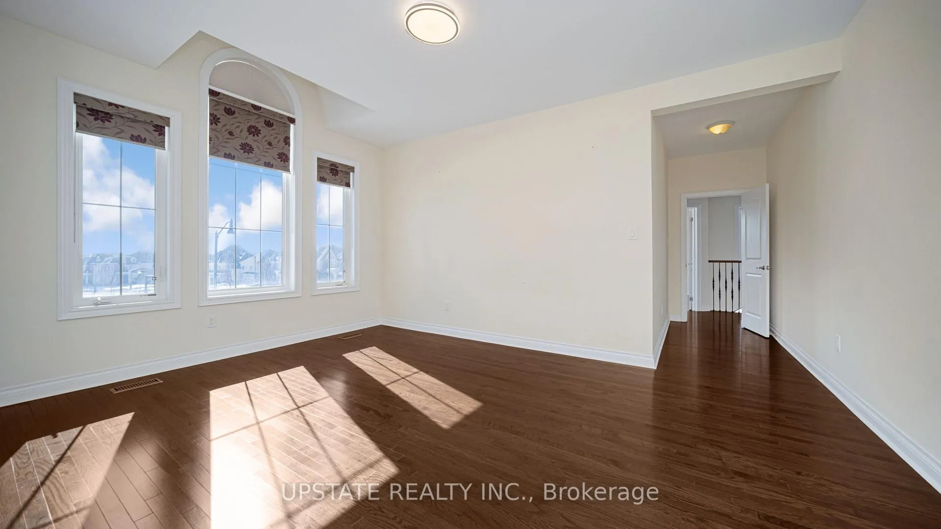 Photo 29 of 23 Dalmeny Drive, Brampton, Credit Valley — HOMEH