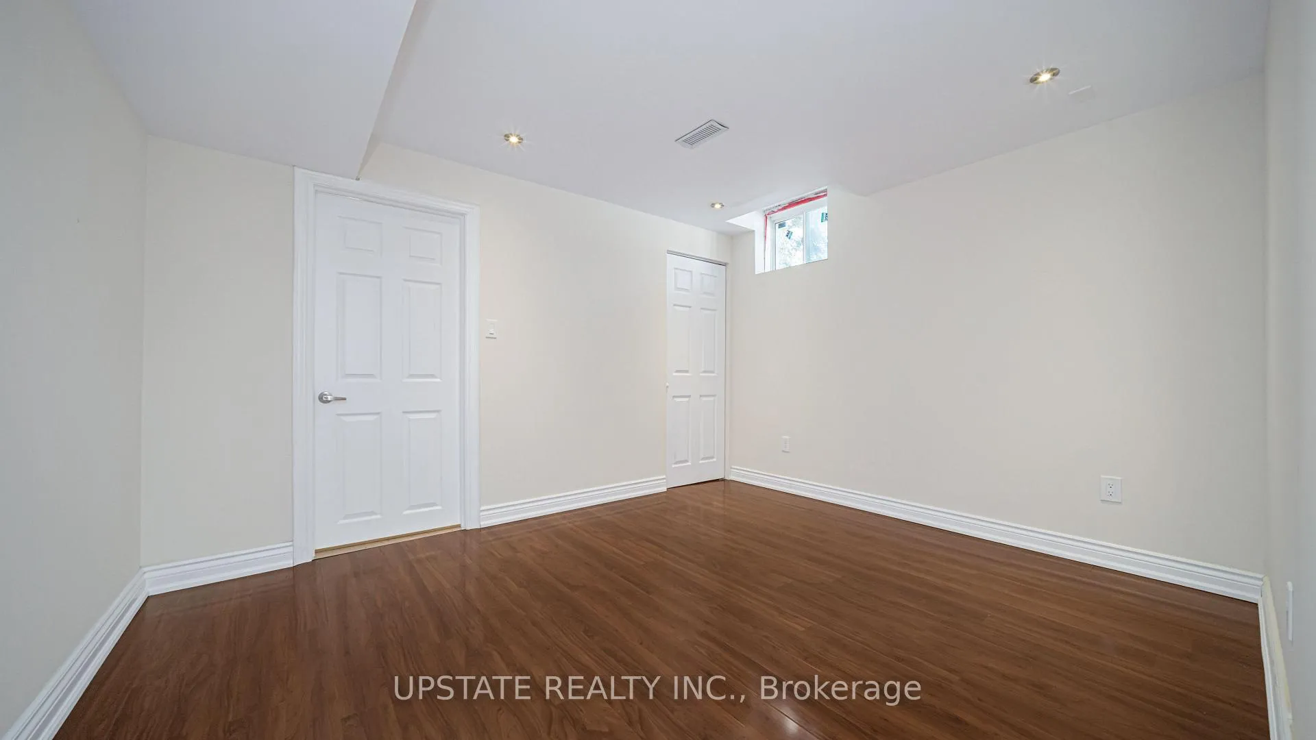 Photo 41 of 23 Dalmeny Drive, Brampton, Credit Valley — HOMEH