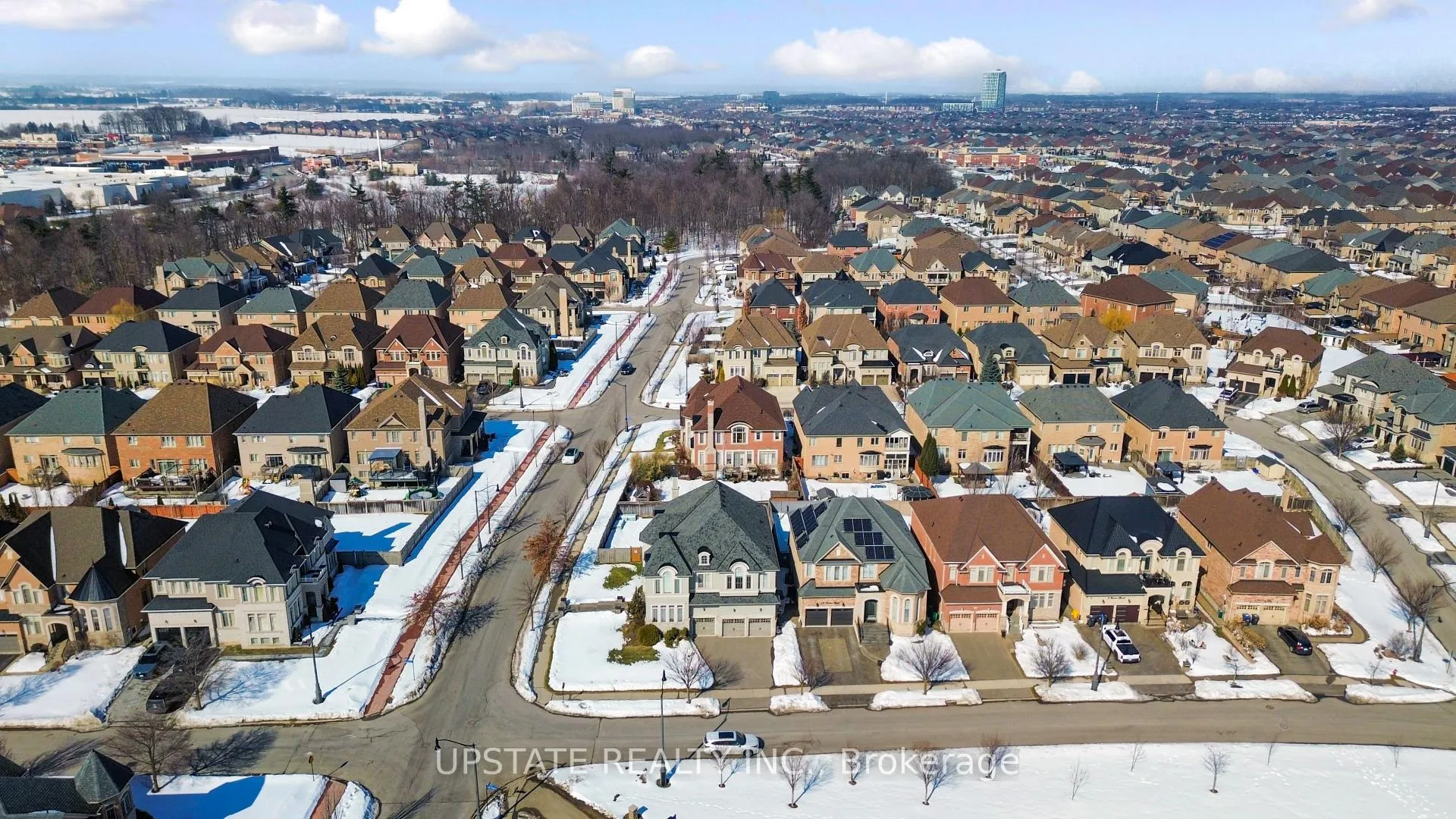 Photo 44 of 23 Dalmeny Drive, Brampton, Credit Valley — HOMEH