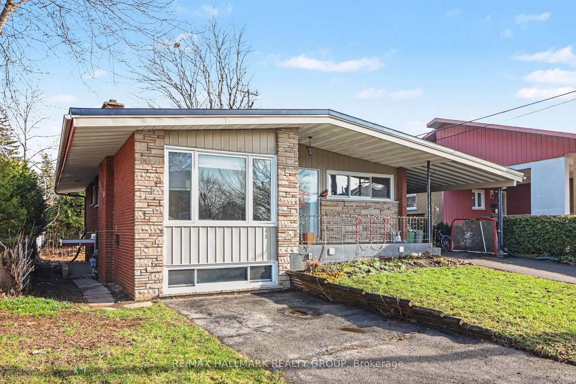 Photo 1 of Unit 2, 303 Lavergne Street, Ottawa, Vanier — HOMEH
