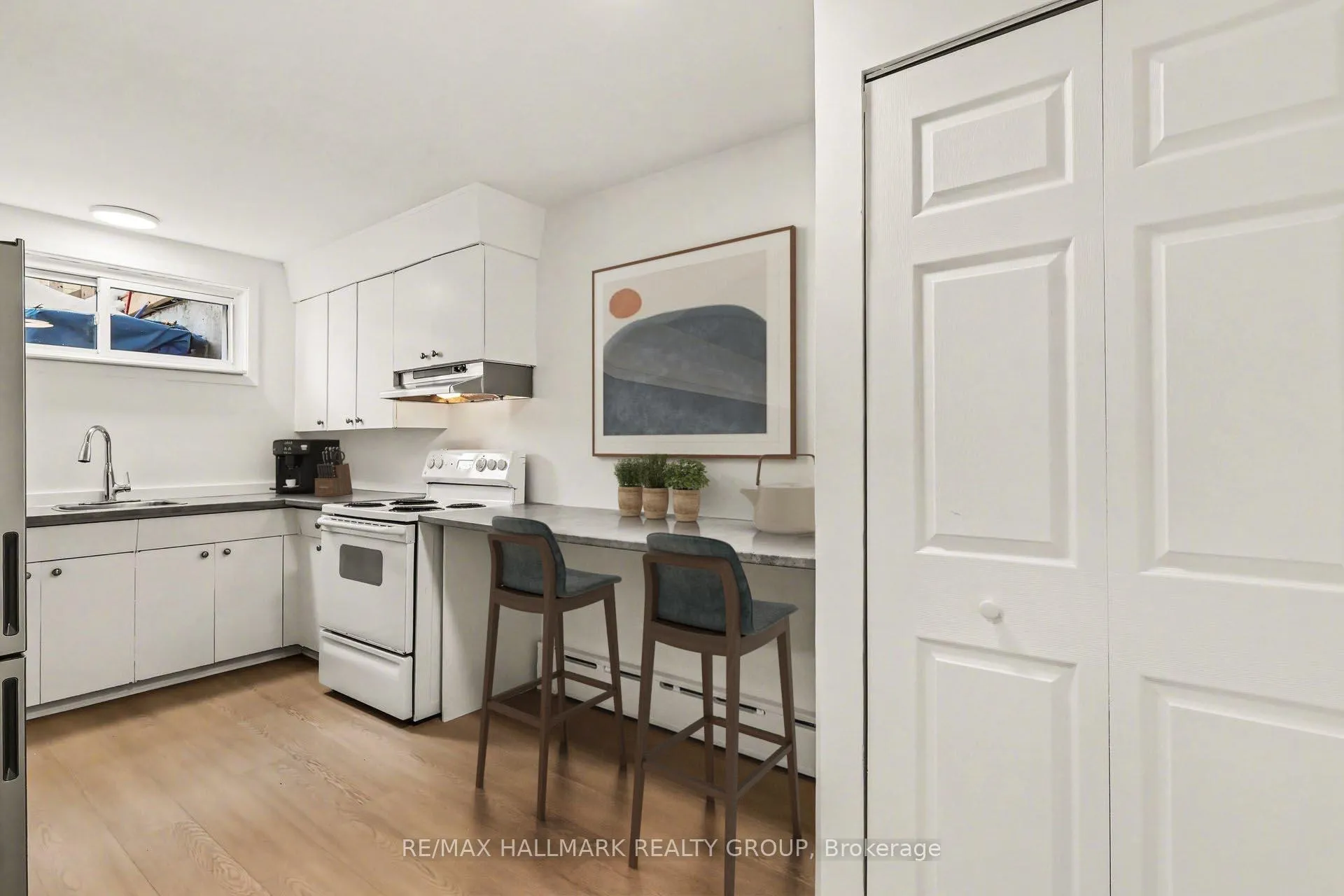 Photo 8 of Unit 2, 303 Lavergne Street, Ottawa, Vanier — HOMEH