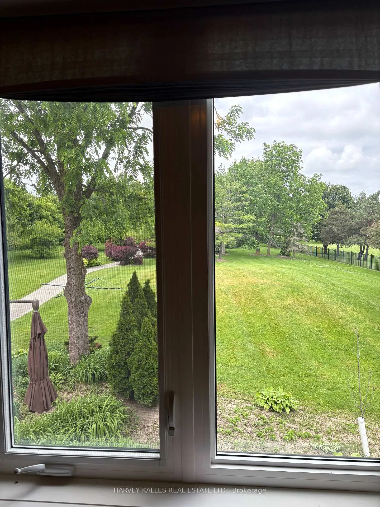 Photo 17 of 36 Leone Lane, Brampton, Toronto Gore Rural Estate — HOMEH
