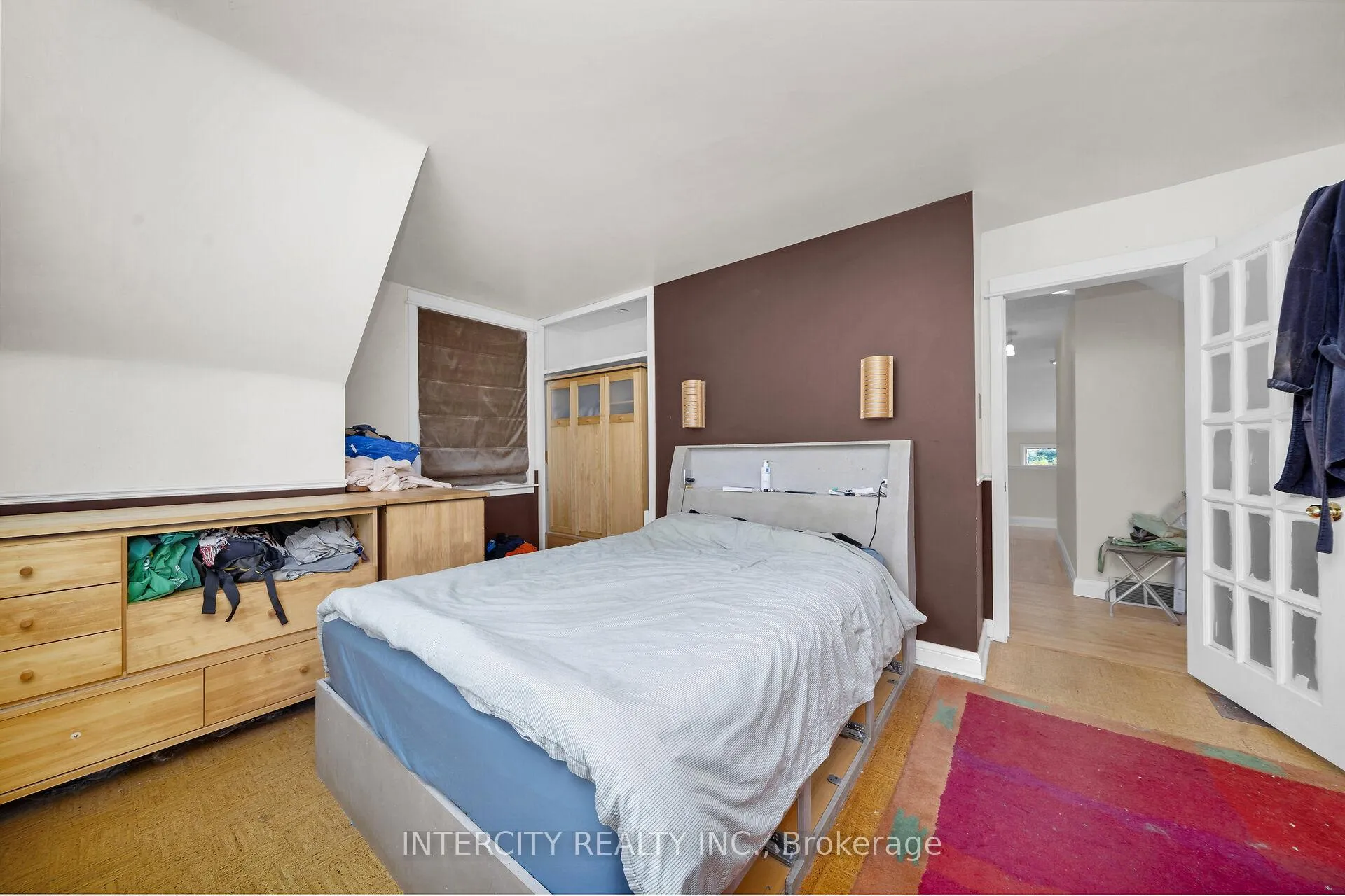 Photo 15 of 104 Allingham Gardens, North York, Clanton Park — HOMEH