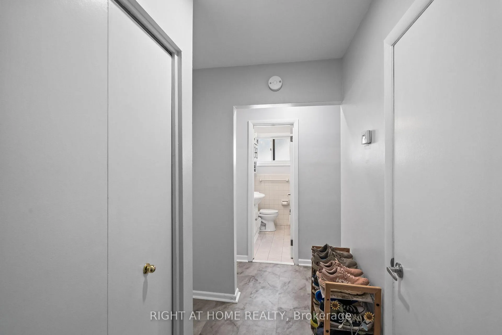 Photo 4 of 2709 Don Street, Ottawa, Britannia — HOMEH