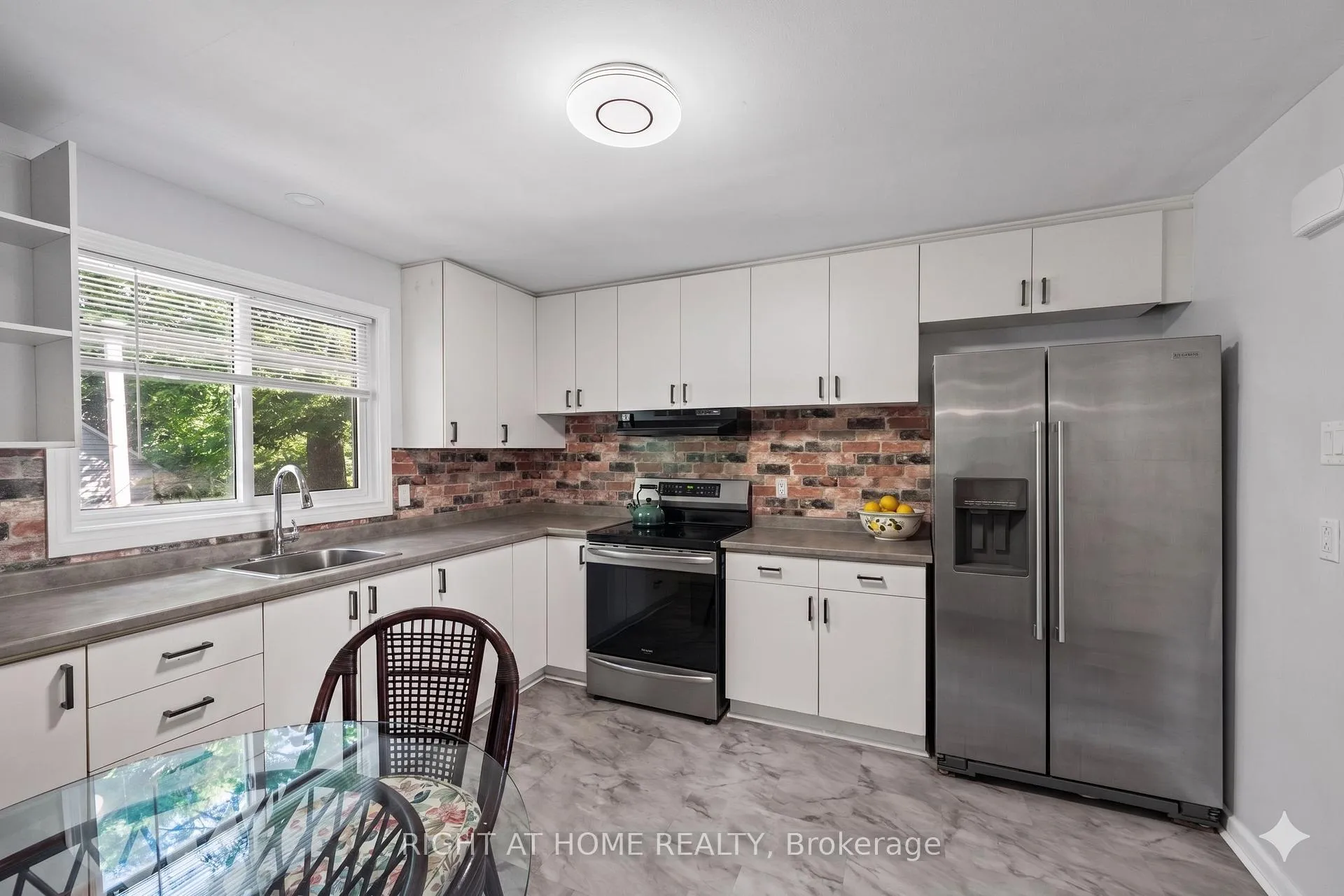 Photo 9 of 2709 Don Street, Ottawa, Britannia — HOMEH