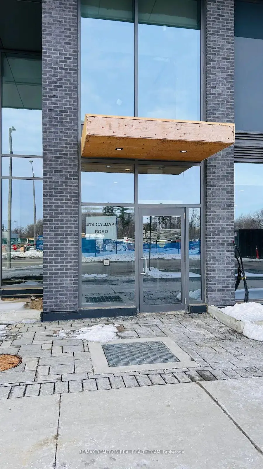 Photo 1 of Unit 804, 474- Caldari Road, Vaughan, Concord — HOMEH