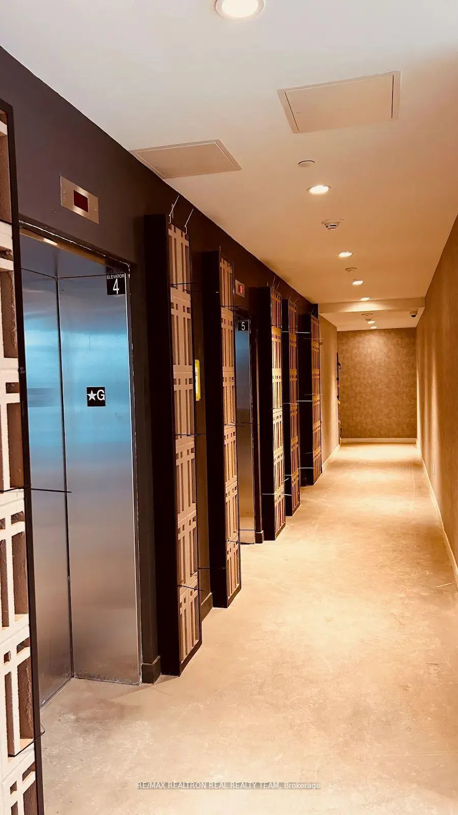 Photo 3 of Unit 804, 474- Caldari Road, Vaughan, Concord — HOMEH