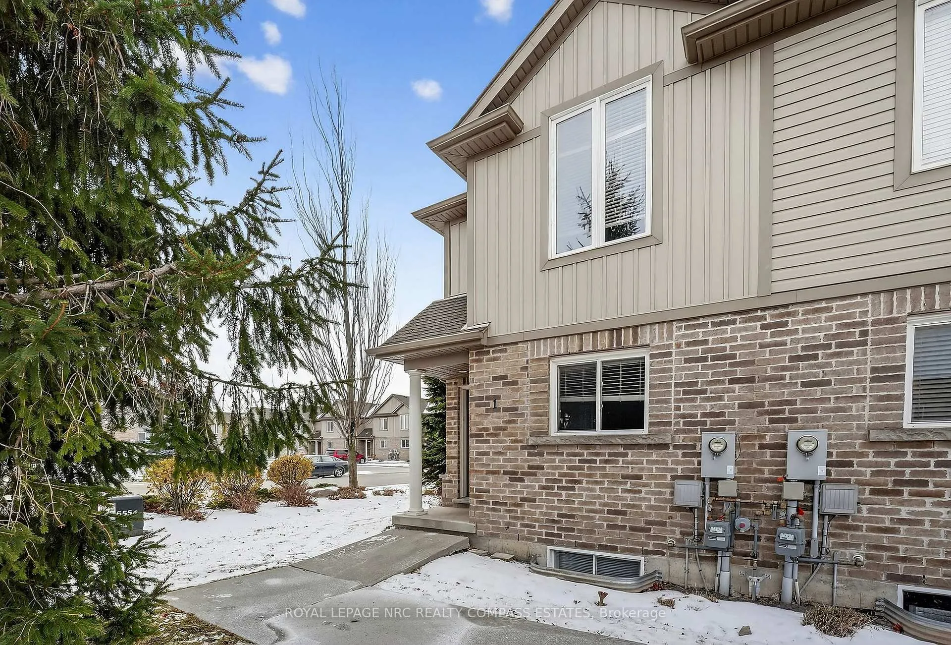 Photo 22 of Unit 1, 6117 Kelsey Crescent, Niagara Falls, Forestview — HOMEH