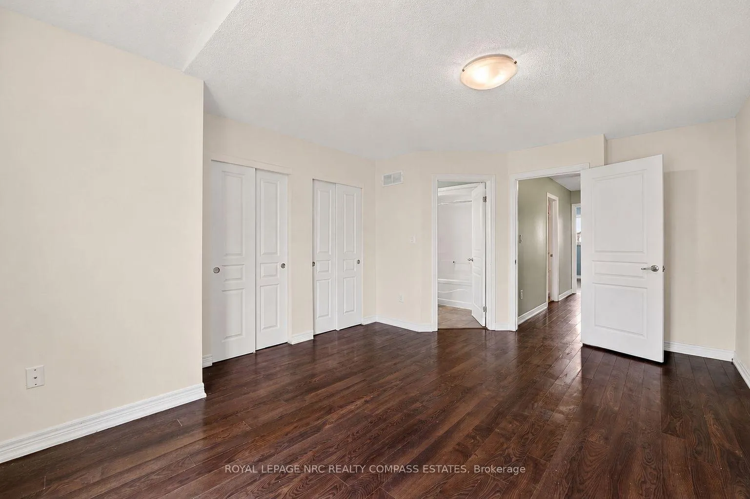 Photo 5 of Unit 1, 6117 Kelsey Crescent, Niagara Falls, Forestview — HOMEH