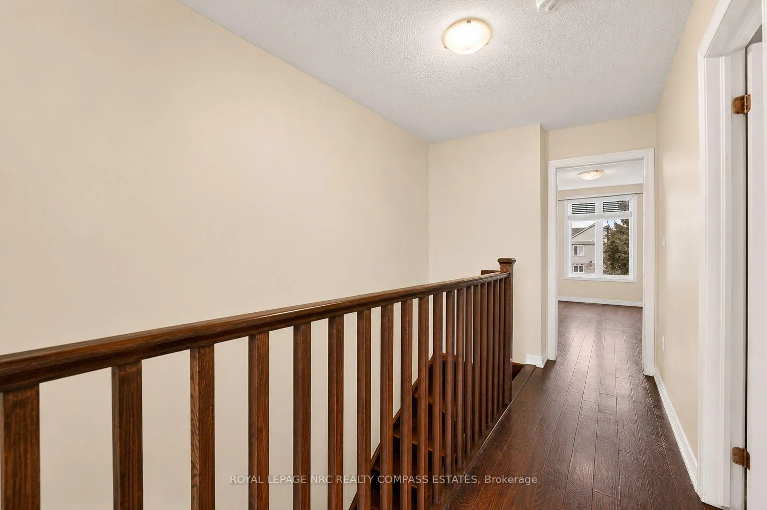 Photo 6 of Unit 1, 6117 Kelsey Crescent, Niagara Falls, Forestview — HOMEH