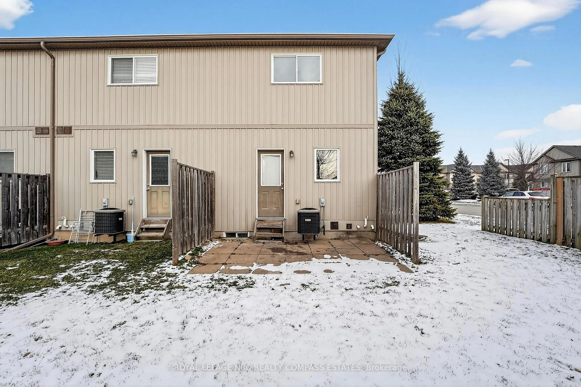 Photo 14 of Unit 1, 6117 Kelsey Crescent, Niagara Falls, Forestview — HOMEH