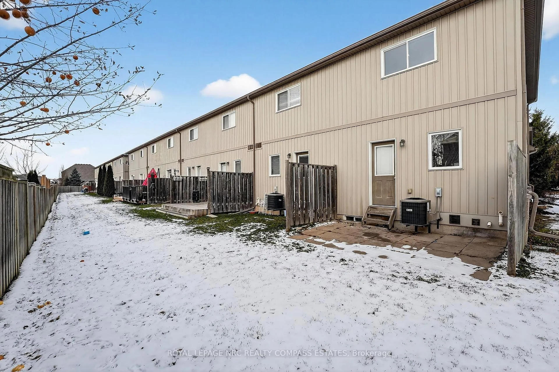 Photo 17 of Unit 1, 6117 Kelsey Crescent, Niagara Falls, Forestview — HOMEH