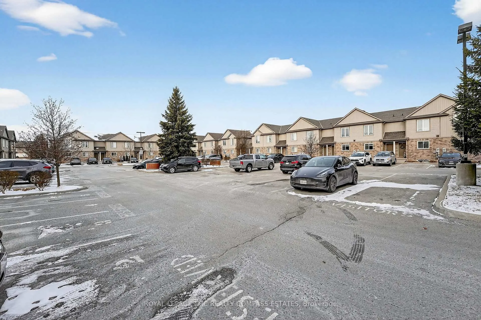 Photo 20 of Unit 1, 6117 Kelsey Crescent, Niagara Falls, Forestview — HOMEH