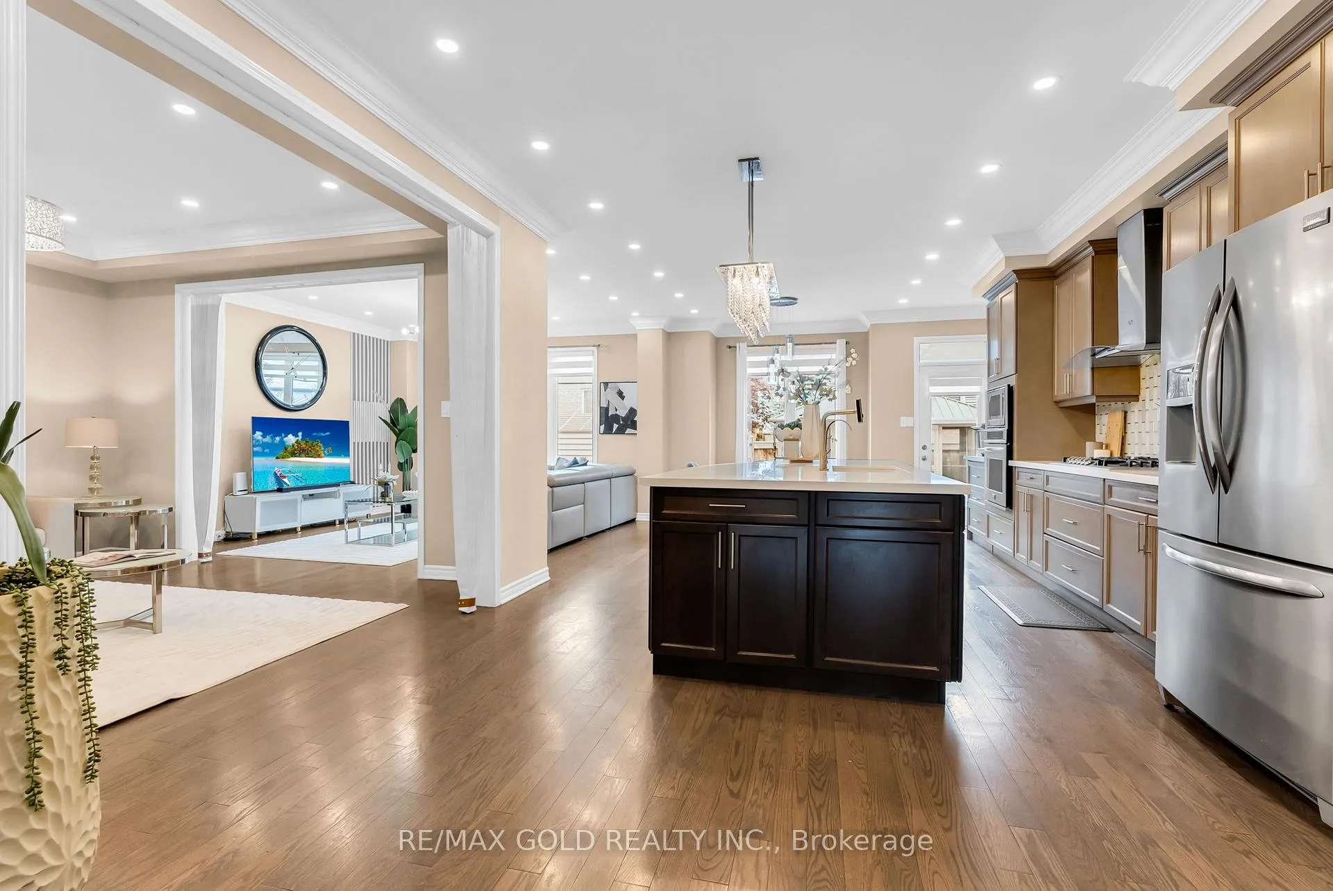 Photo 12 of 377 Etheridge Avenue, Milton, Ford — HOMEH