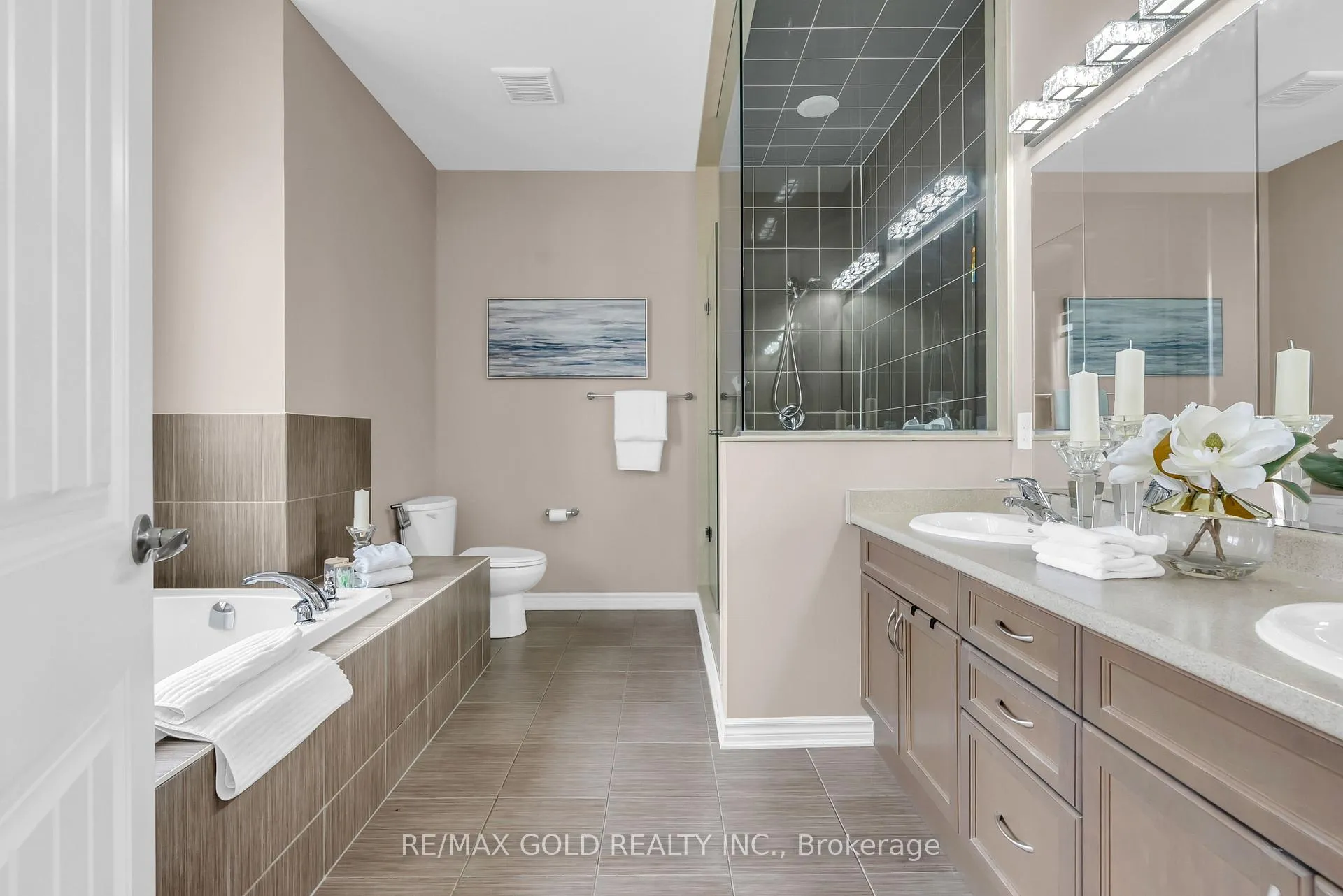 Photo 20 of 377 Etheridge Avenue, Milton, Ford — HOMEH