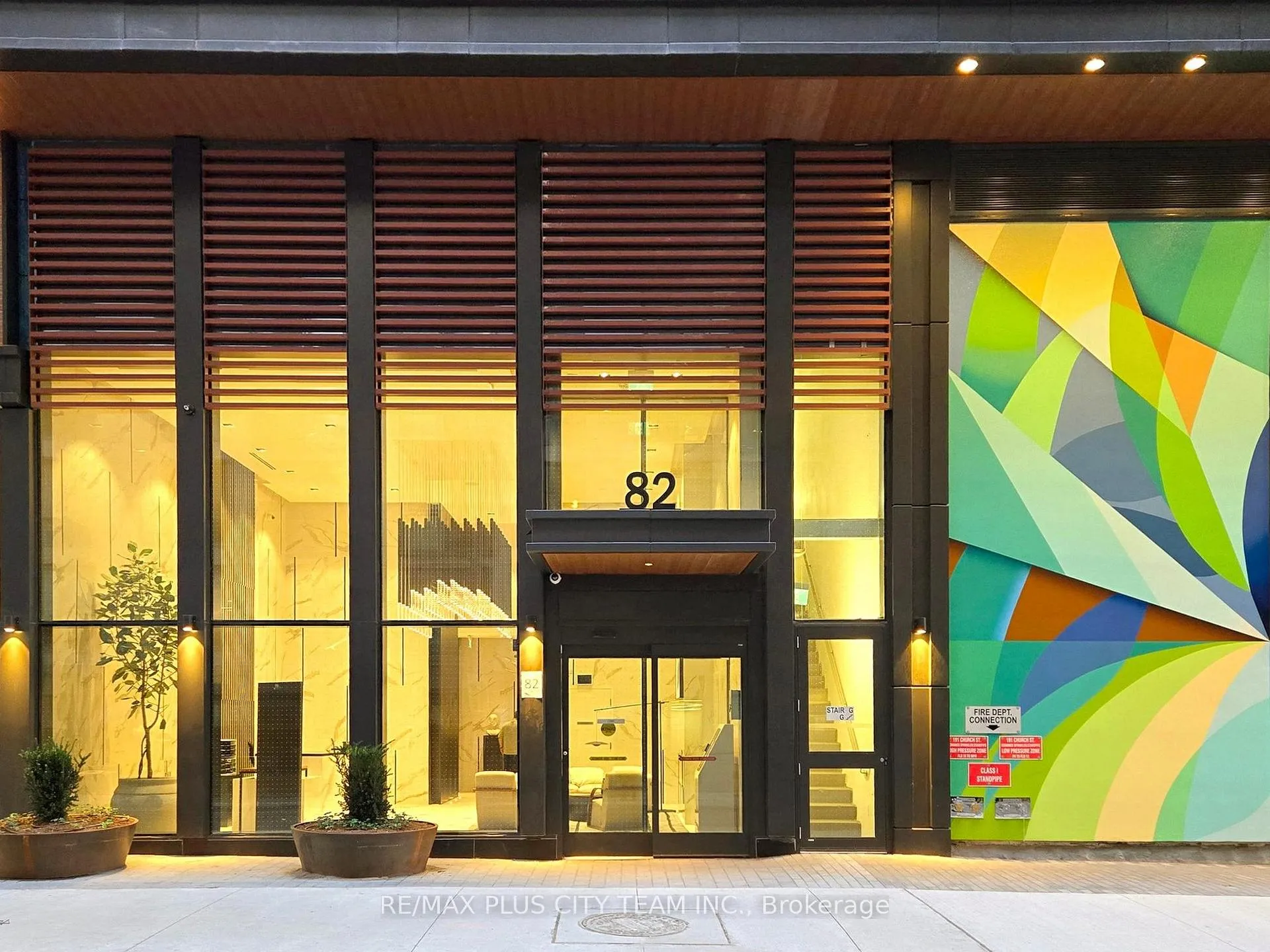 Photo 2 of Unit 3215, 82 Dalhousie Street, Toronto, Church-Yonge Corridor — HOMEH