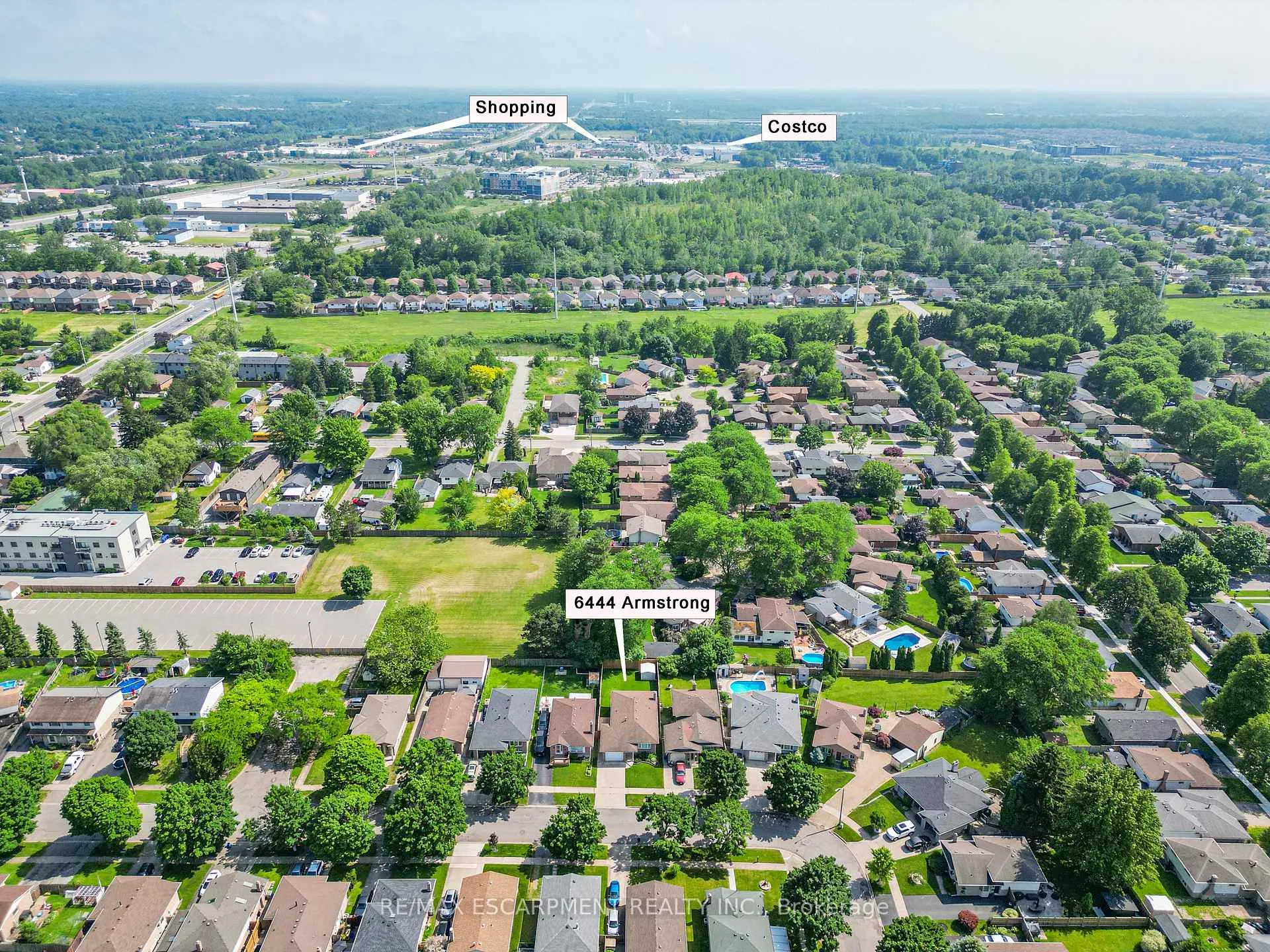 Photo 3 of 6444 Armstrong Drive, Niagara Falls, West Wood — HOMEH