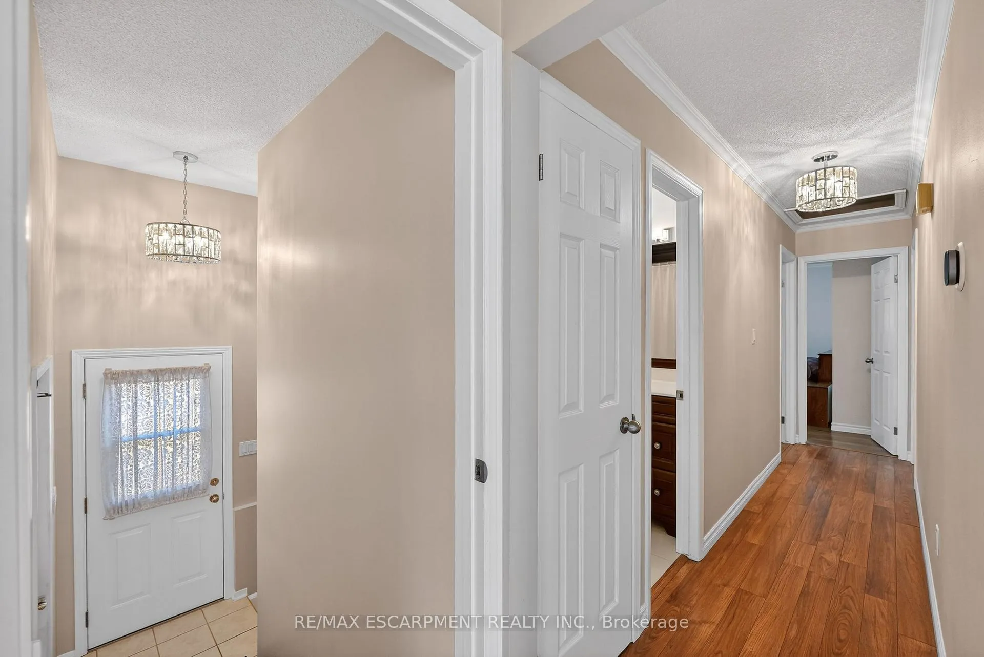 Photo 14 of 6444 Armstrong Drive, Niagara Falls, West Wood — HOMEH