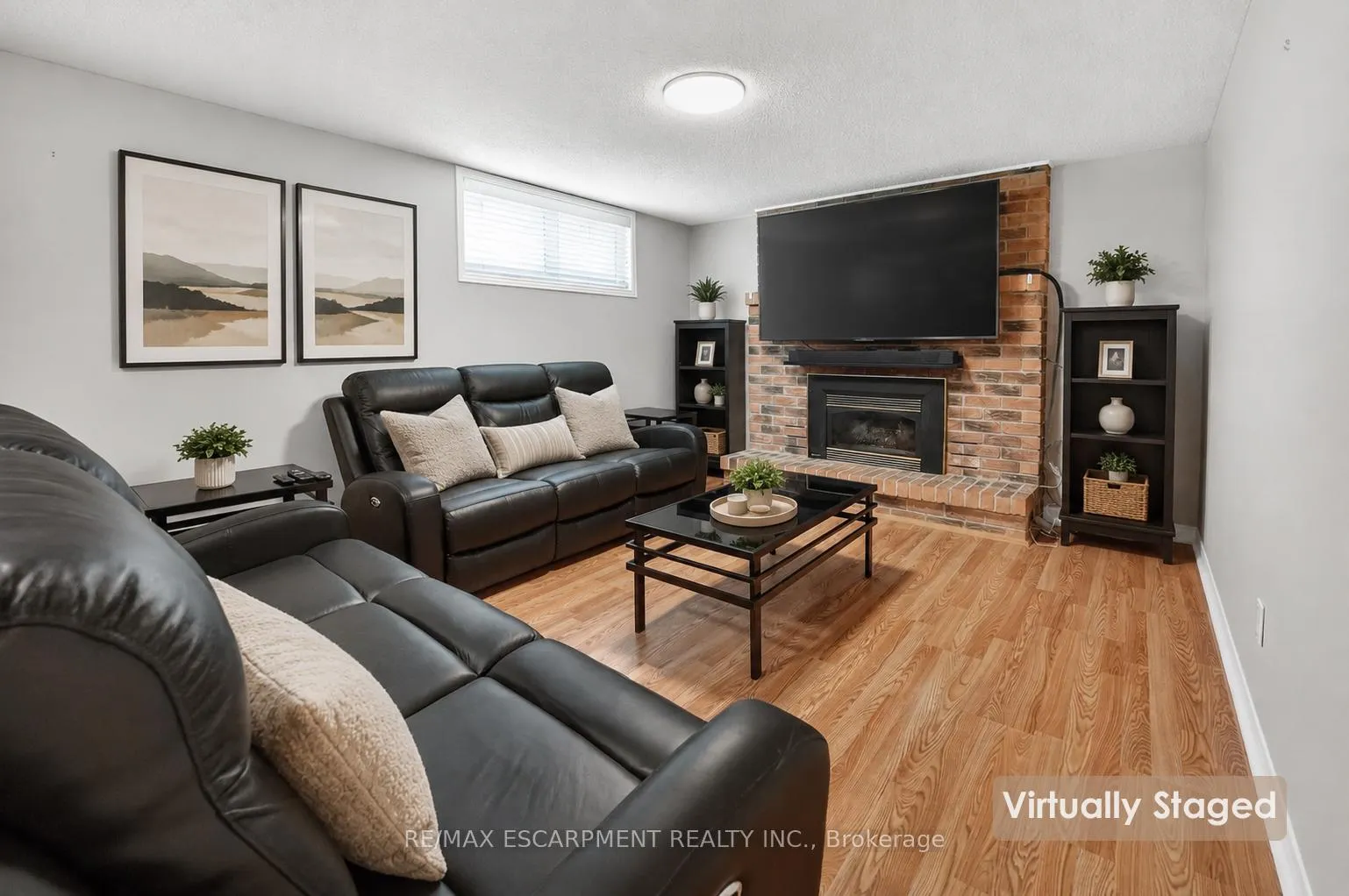 Photo 17 of 6444 Armstrong Drive, Niagara Falls, West Wood — HOMEH
