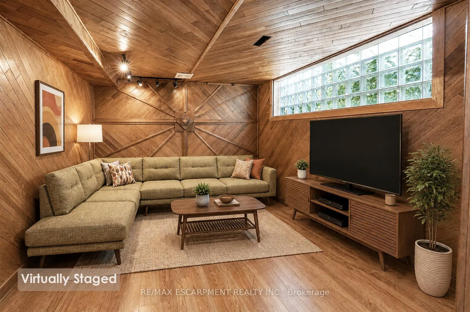 Photo 19 of 6444 Armstrong Drive, Niagara Falls, West Wood — HOMEH