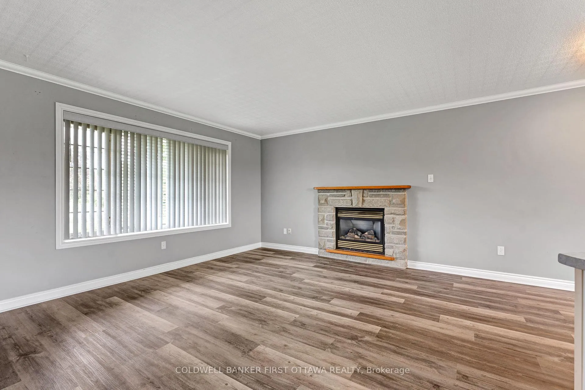 Photo 11 of 363 Napoleon Street, Carleton Place — HOMEH