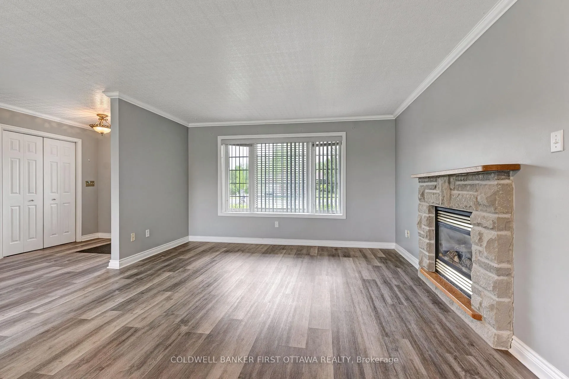 Photo 12 of 363 Napoleon Street, Carleton Place — HOMEH