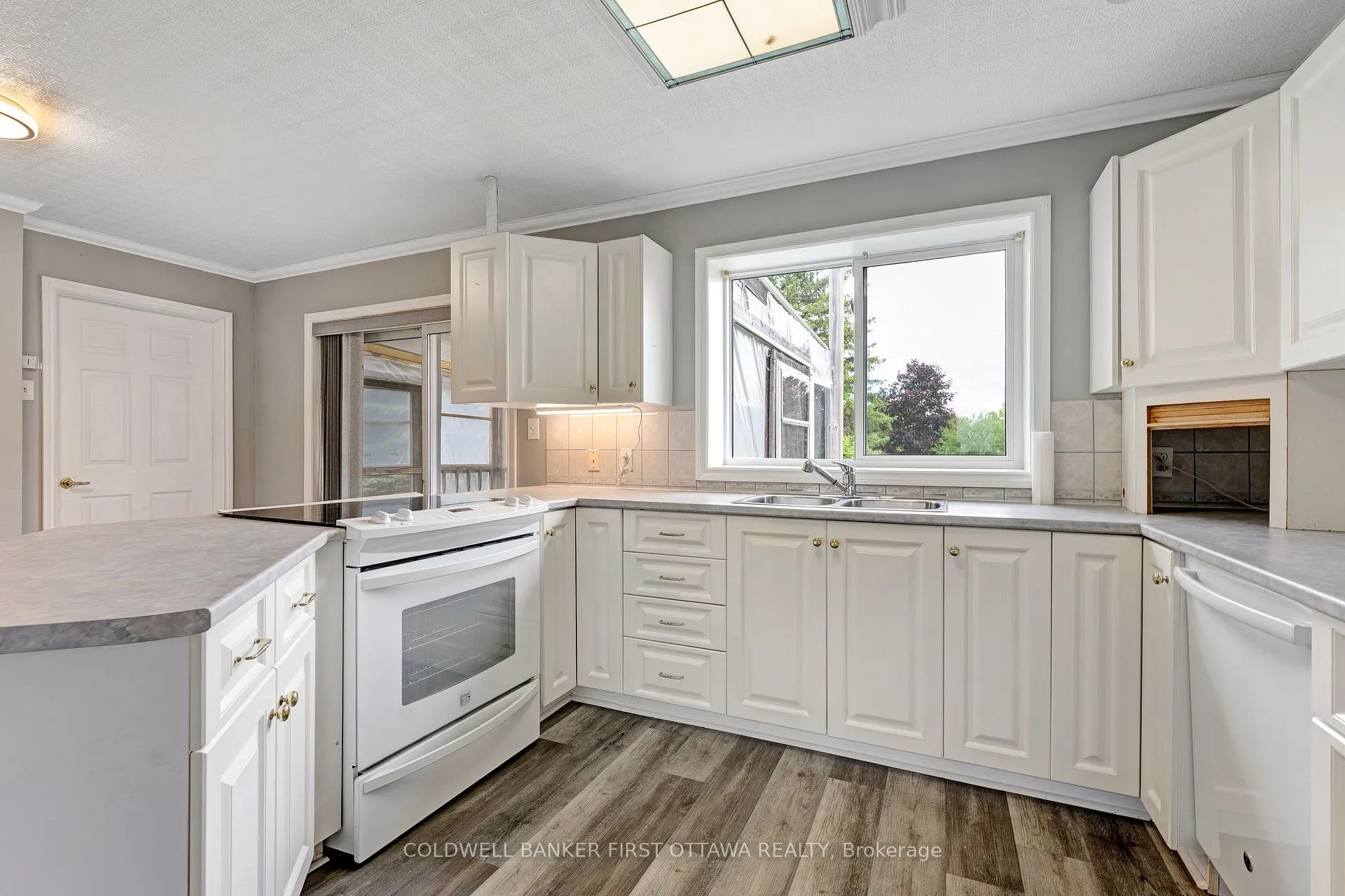 Photo 19 of 363 Napoleon Street, Carleton Place — HOMEH