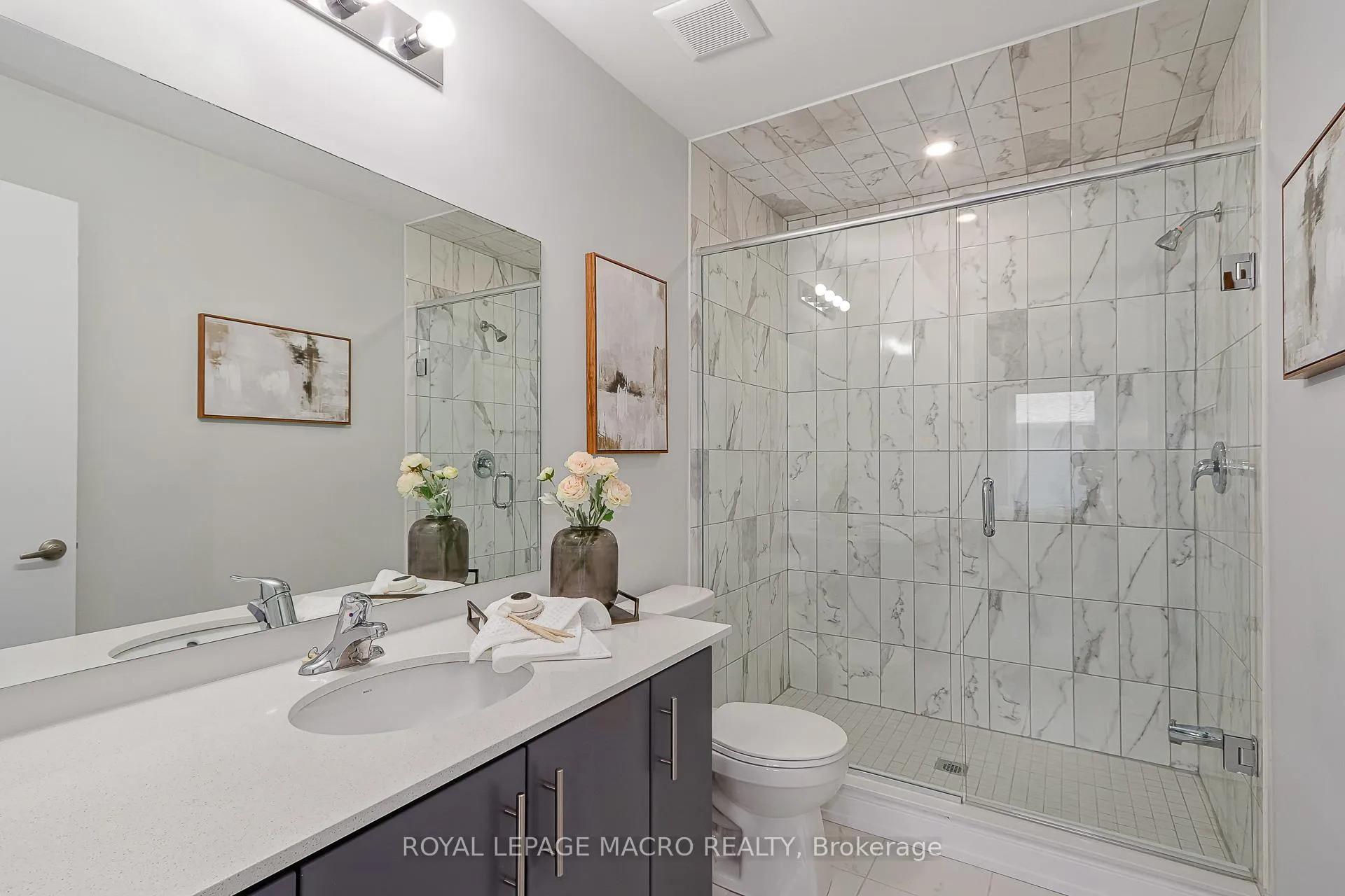 Photo 5 of Unit 4, 35 Dawson Drive, Collingwood — HOMEH