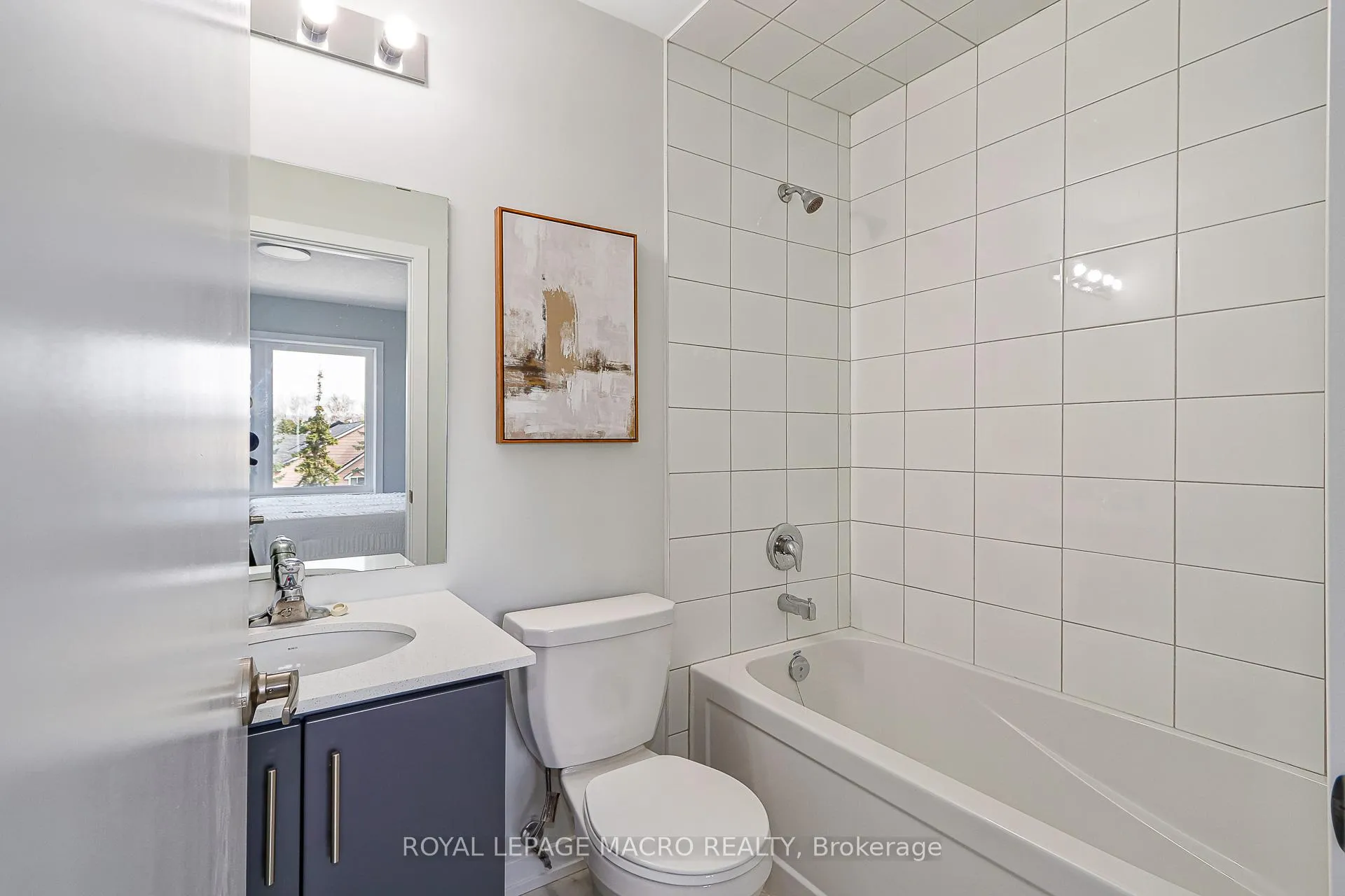 Photo 9 of Unit 4, 35 Dawson Drive, Collingwood — HOMEH