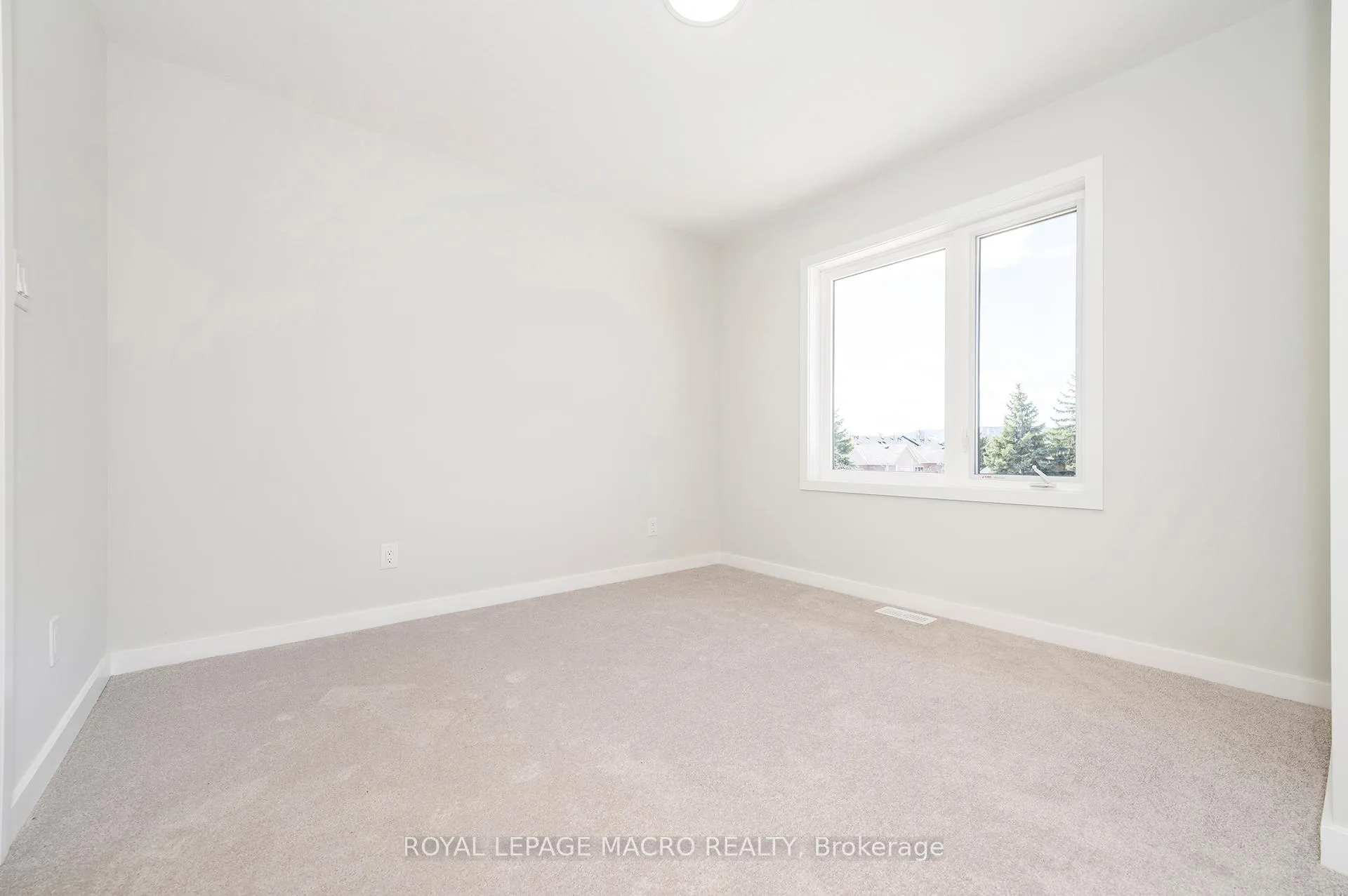 Photo 13 of Unit 4, 35 Dawson Drive, Collingwood — HOMEH