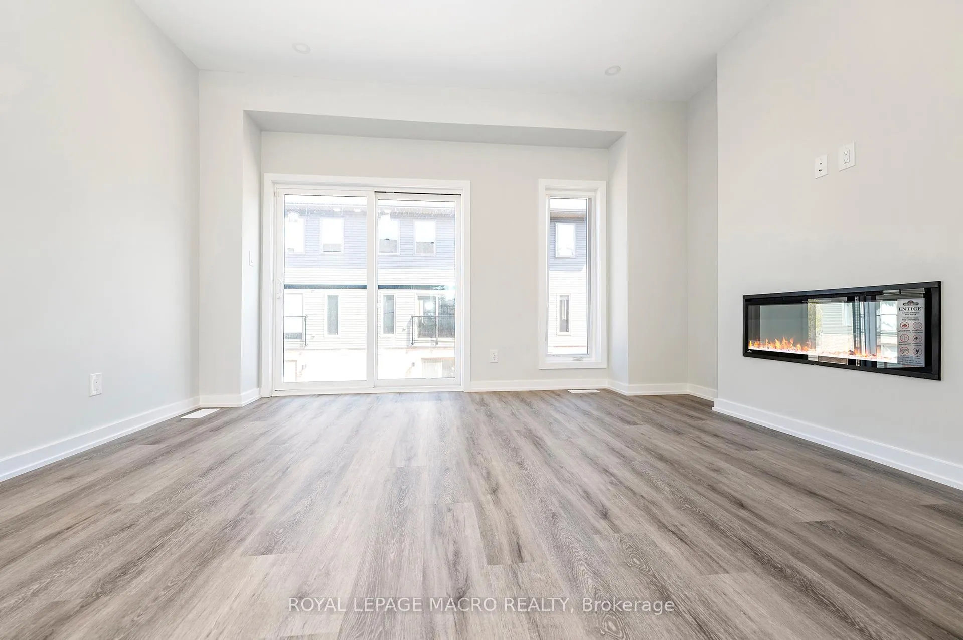 Photo 21 of Unit 4, 35 Dawson Drive, Collingwood — HOMEH