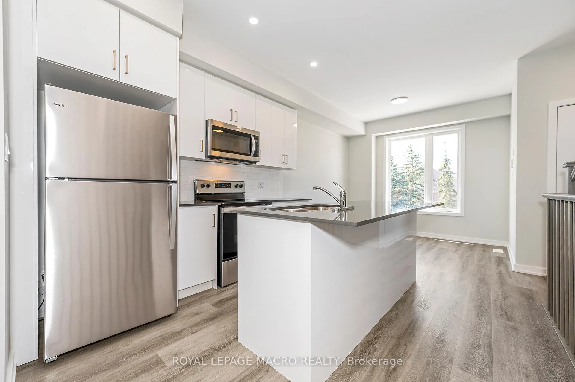 Photo 24 of Unit 4, 35 Dawson Drive, Collingwood — HOMEH