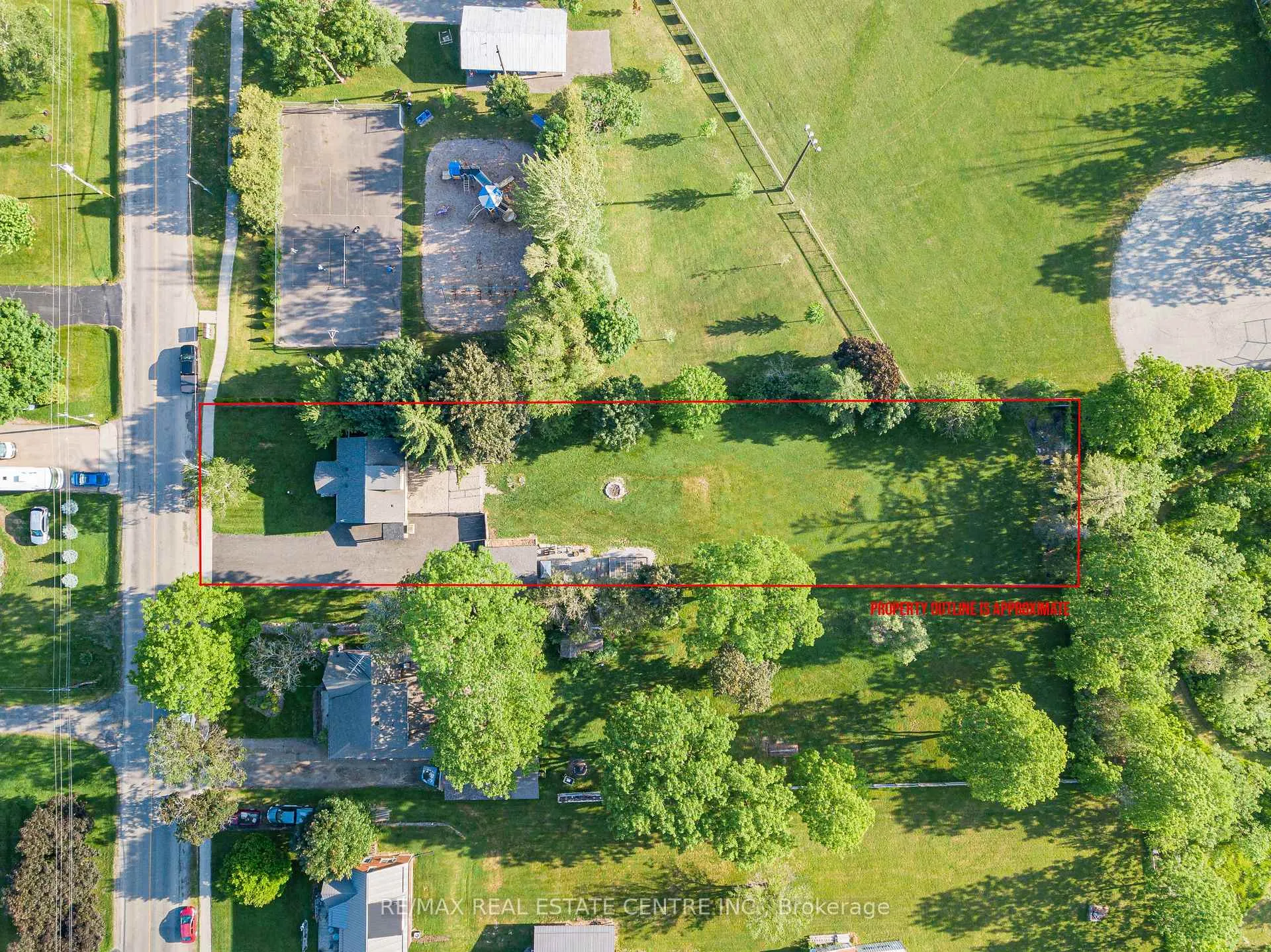 Photo 3 of 1235 Sheffield Road, Hamilton, Rural Flamborough — HOMEH