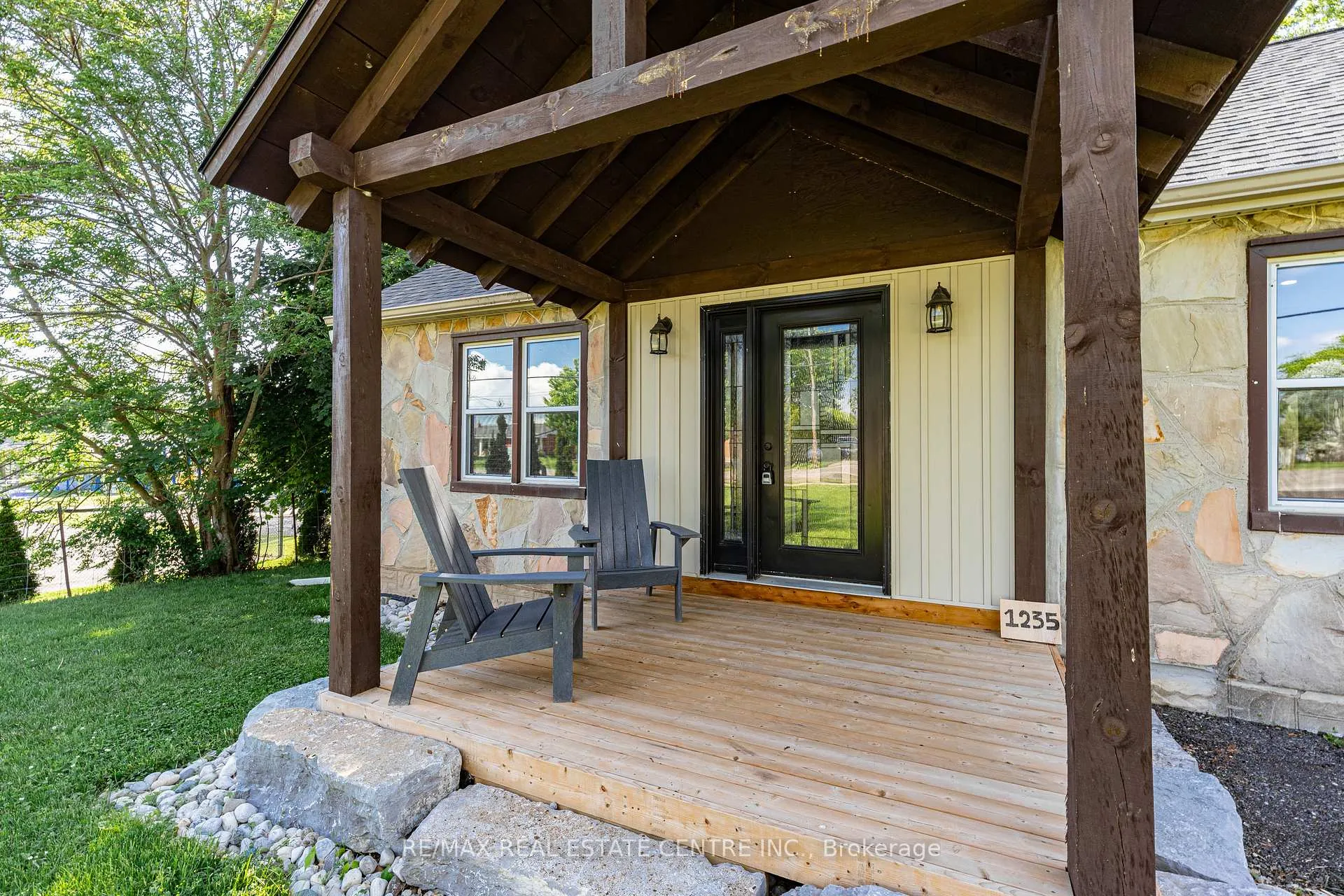 Photo 6 of 1235 Sheffield Road, Hamilton, Rural Flamborough — HOMEH