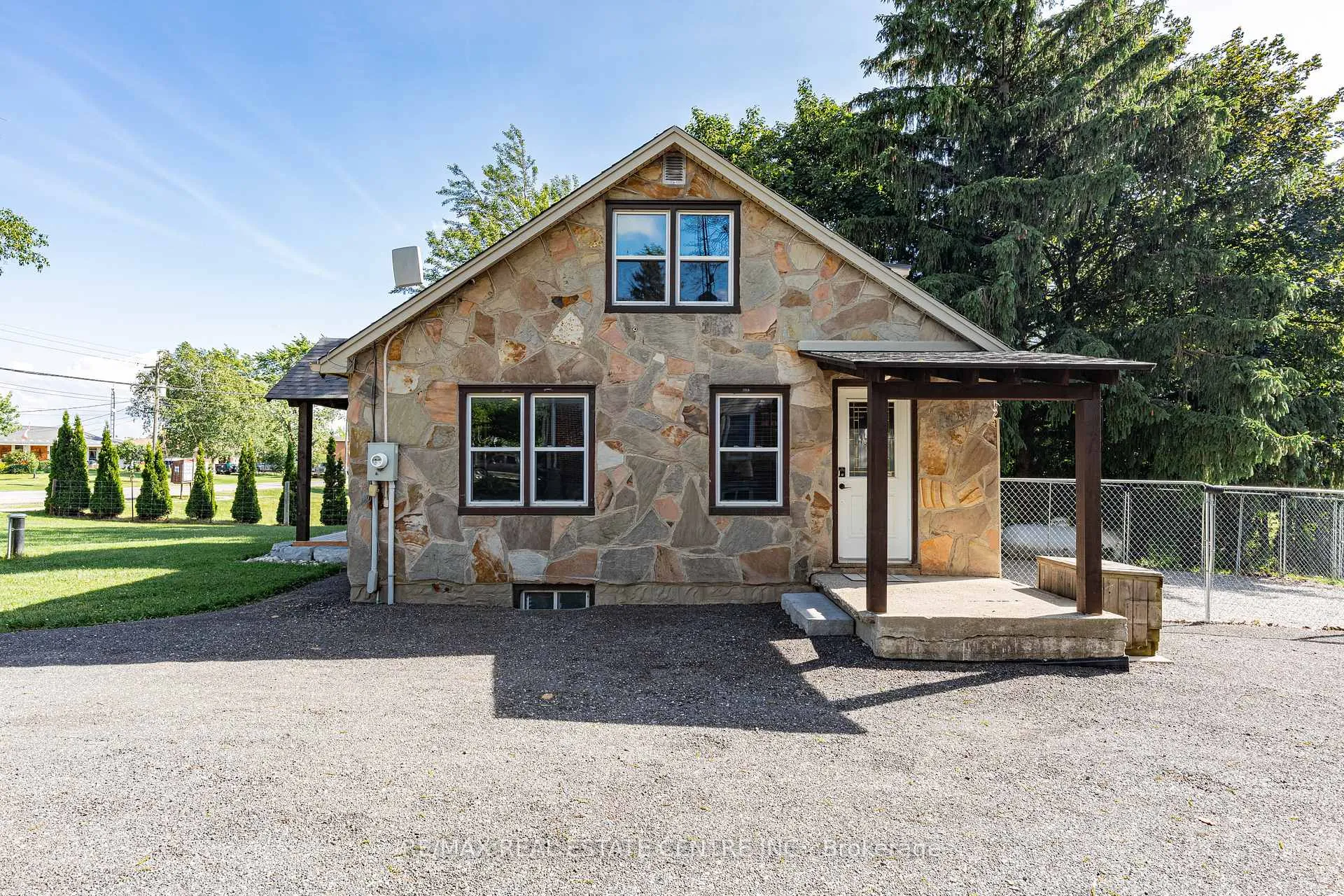 Photo 7 of 1235 Sheffield Road, Hamilton, Rural Flamborough — HOMEH