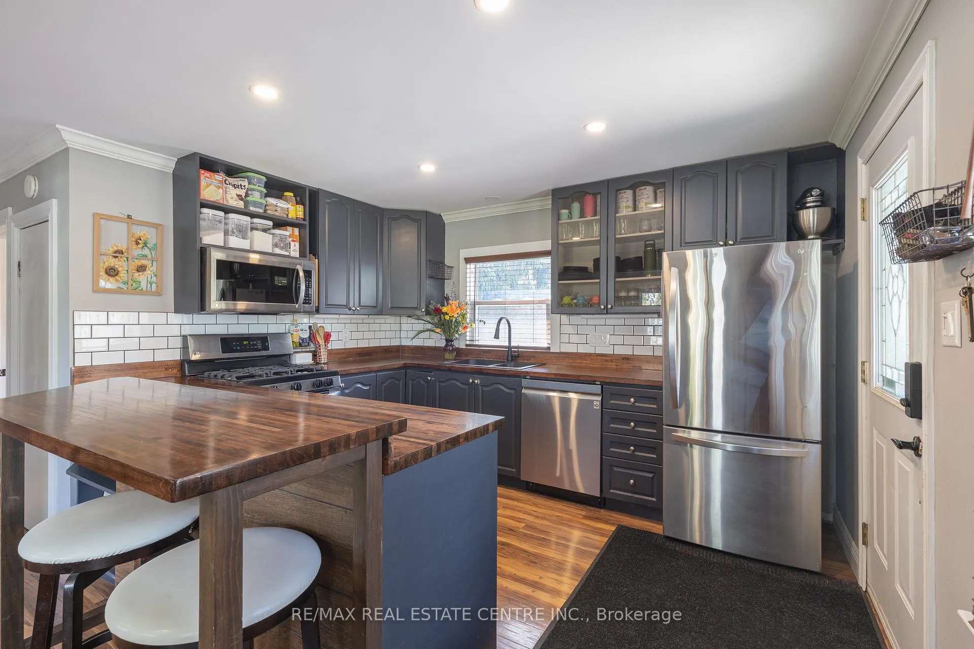 Photo 11 of 1235 Sheffield Road, Hamilton, Rural Flamborough — HOMEH