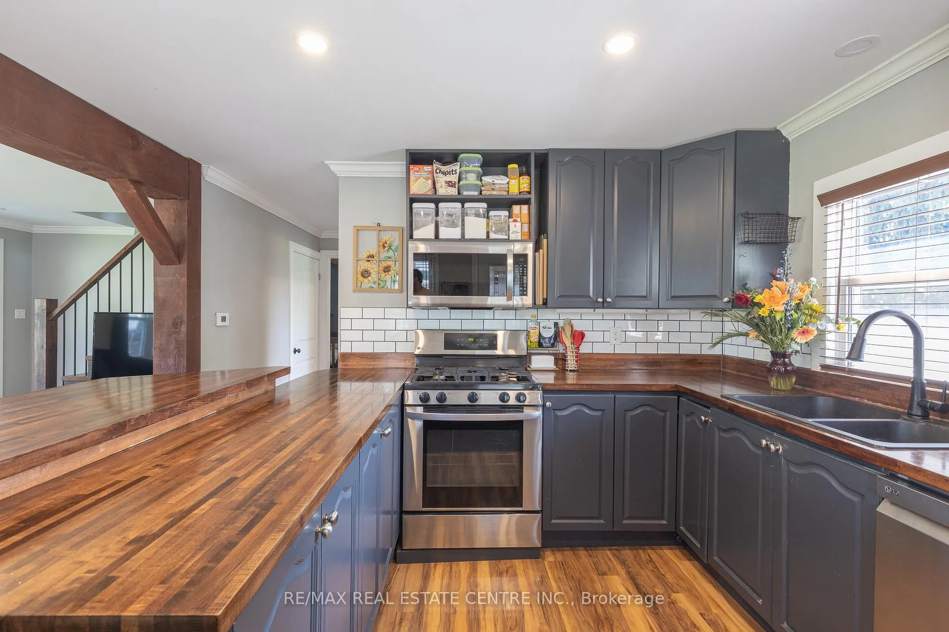 Photo 12 of 1235 Sheffield Road, Hamilton, Rural Flamborough — HOMEH