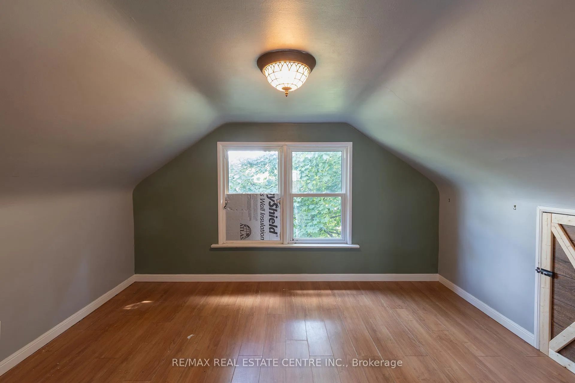 Photo 25 of 1235 Sheffield Road, Hamilton, Rural Flamborough — HOMEH