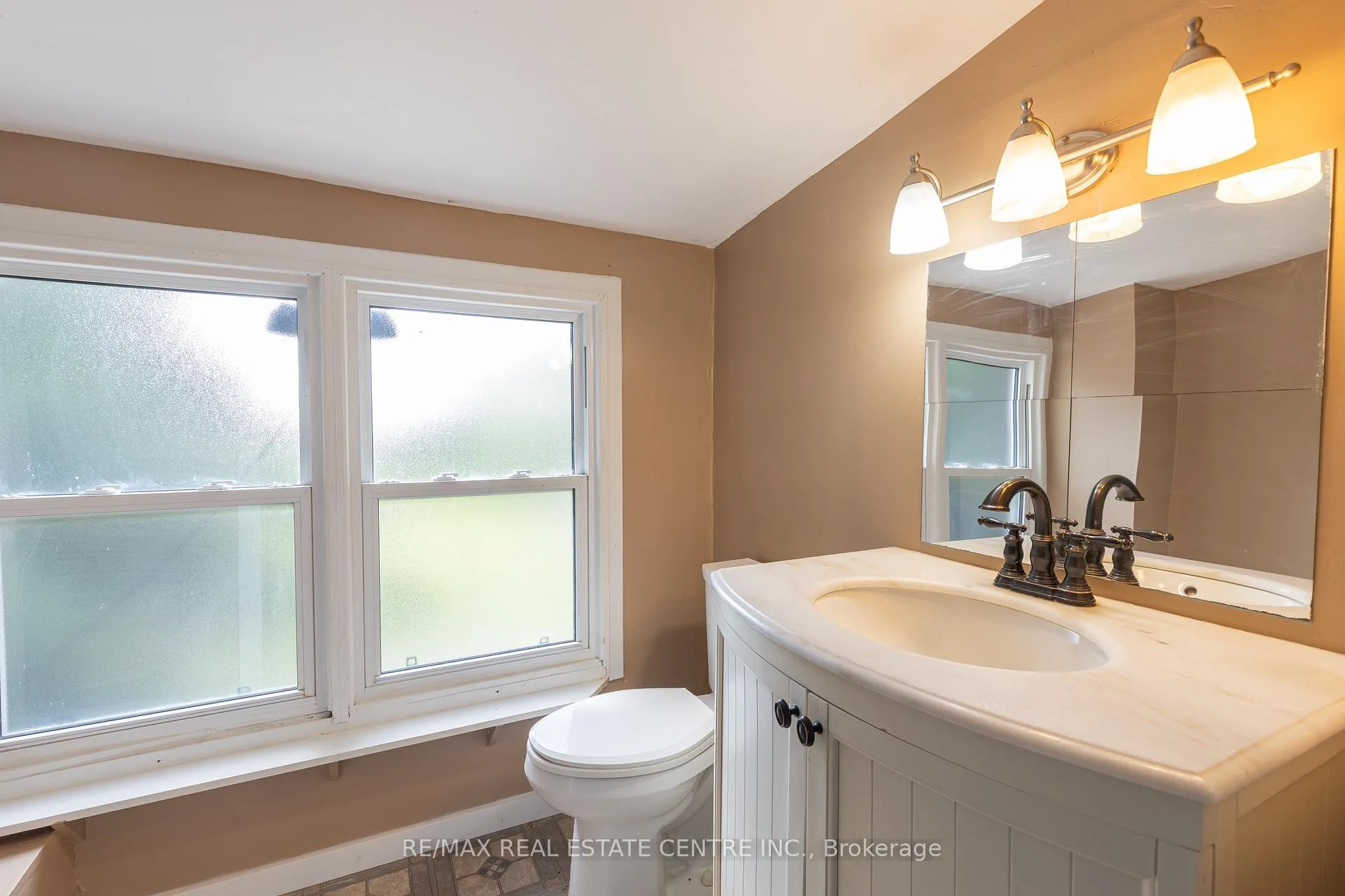 Photo 30 of 1235 Sheffield Road, Hamilton, Rural Flamborough — HOMEH