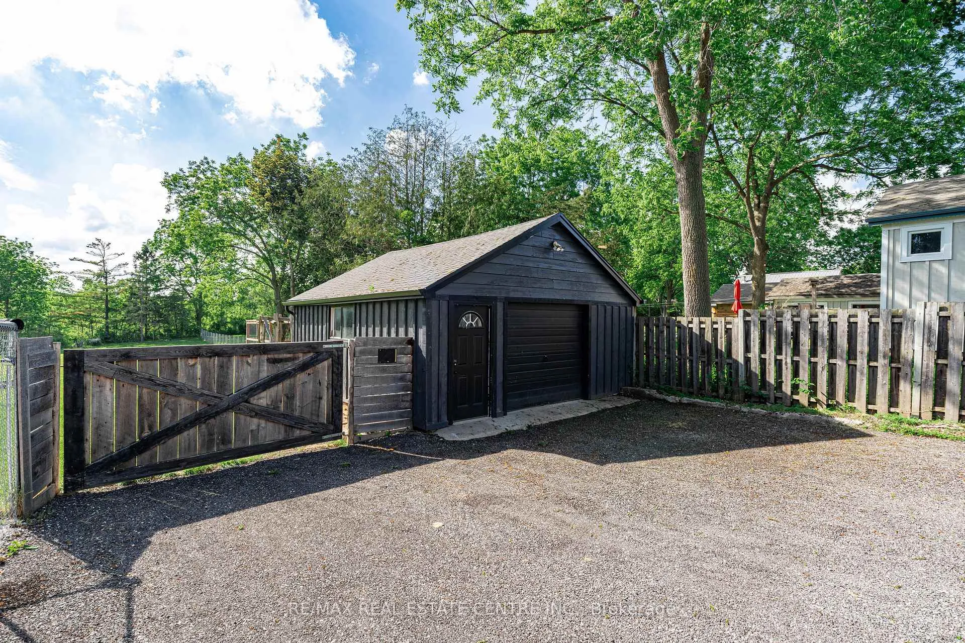 Photo 31 of 1235 Sheffield Road, Hamilton, Rural Flamborough — HOMEH