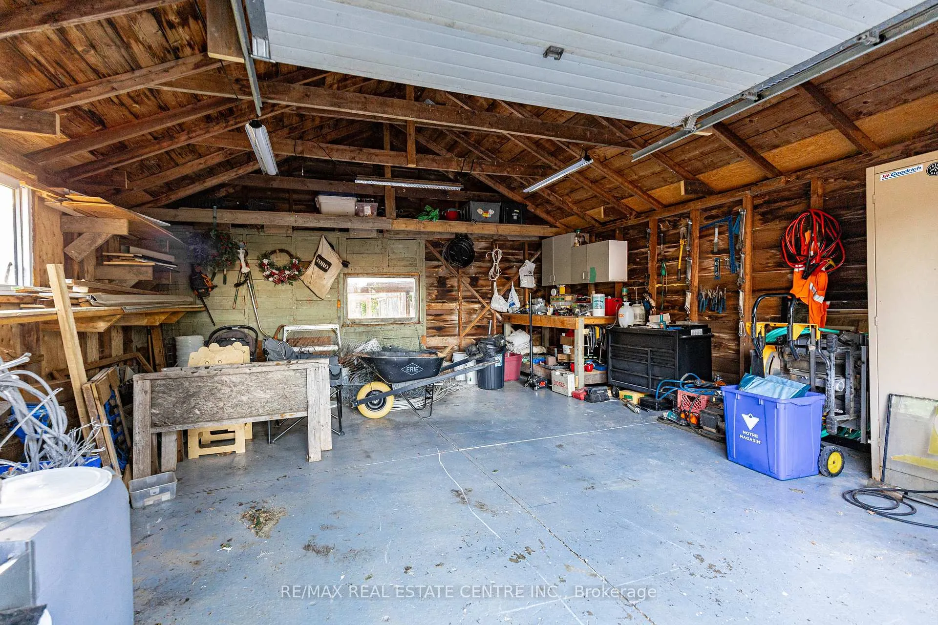 Photo 32 of 1235 Sheffield Road, Hamilton, Rural Flamborough — HOMEH
